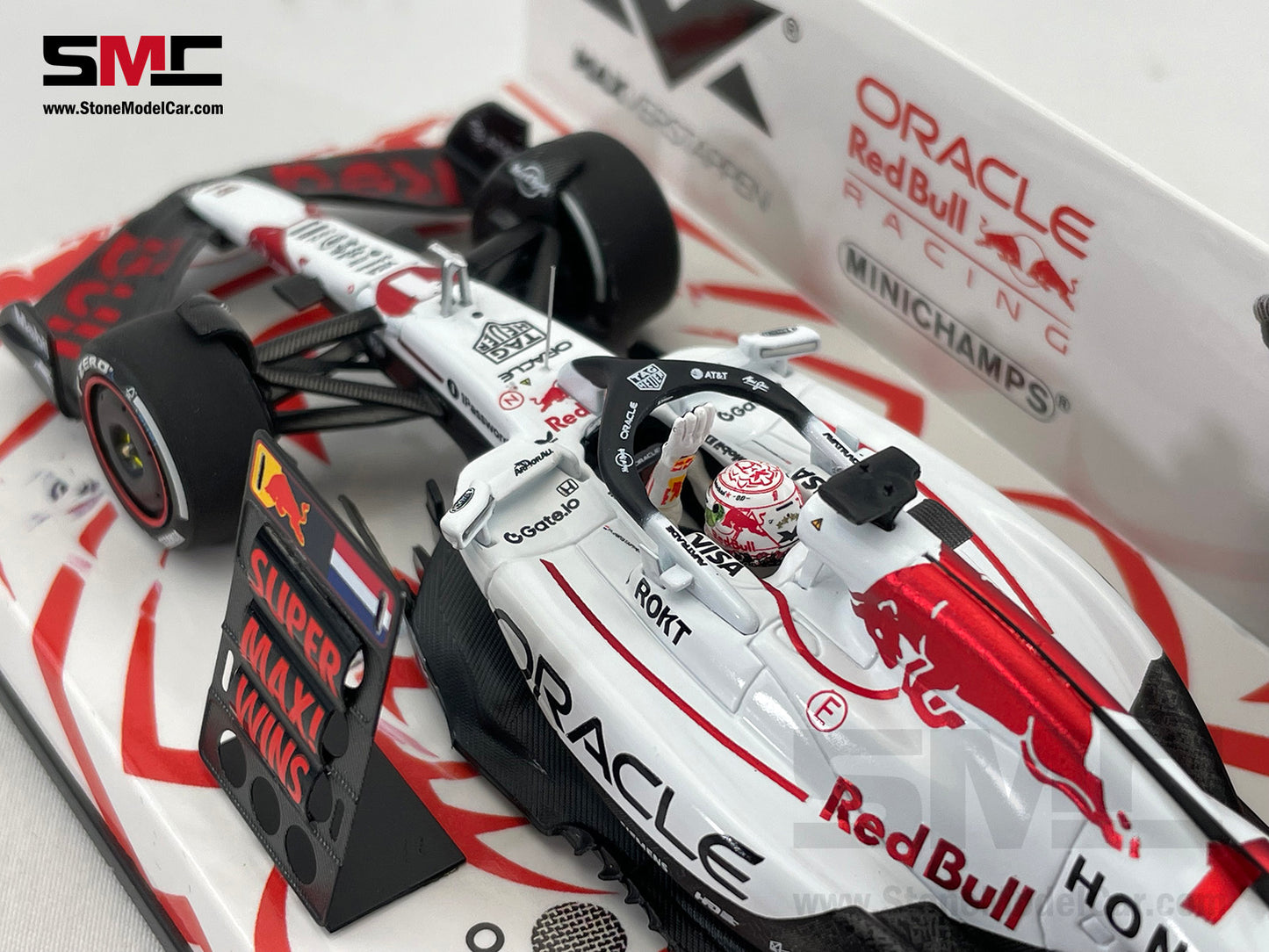Red Bull F1 RB21 #1 Max Verstappen Japanese GP Winner 2025 1:43 MINICHAMPS MV Edition