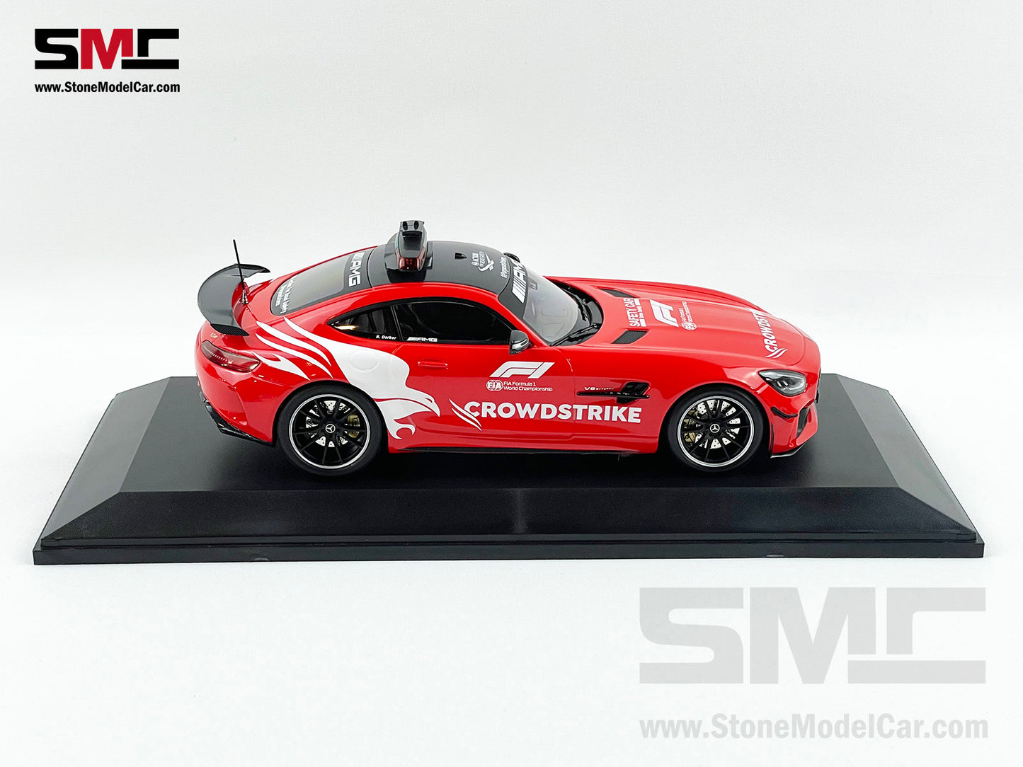 Formula One 1:18 Minichamps Mercedes-Benz AMG GT-R F1 Safety Car 2021 153036097