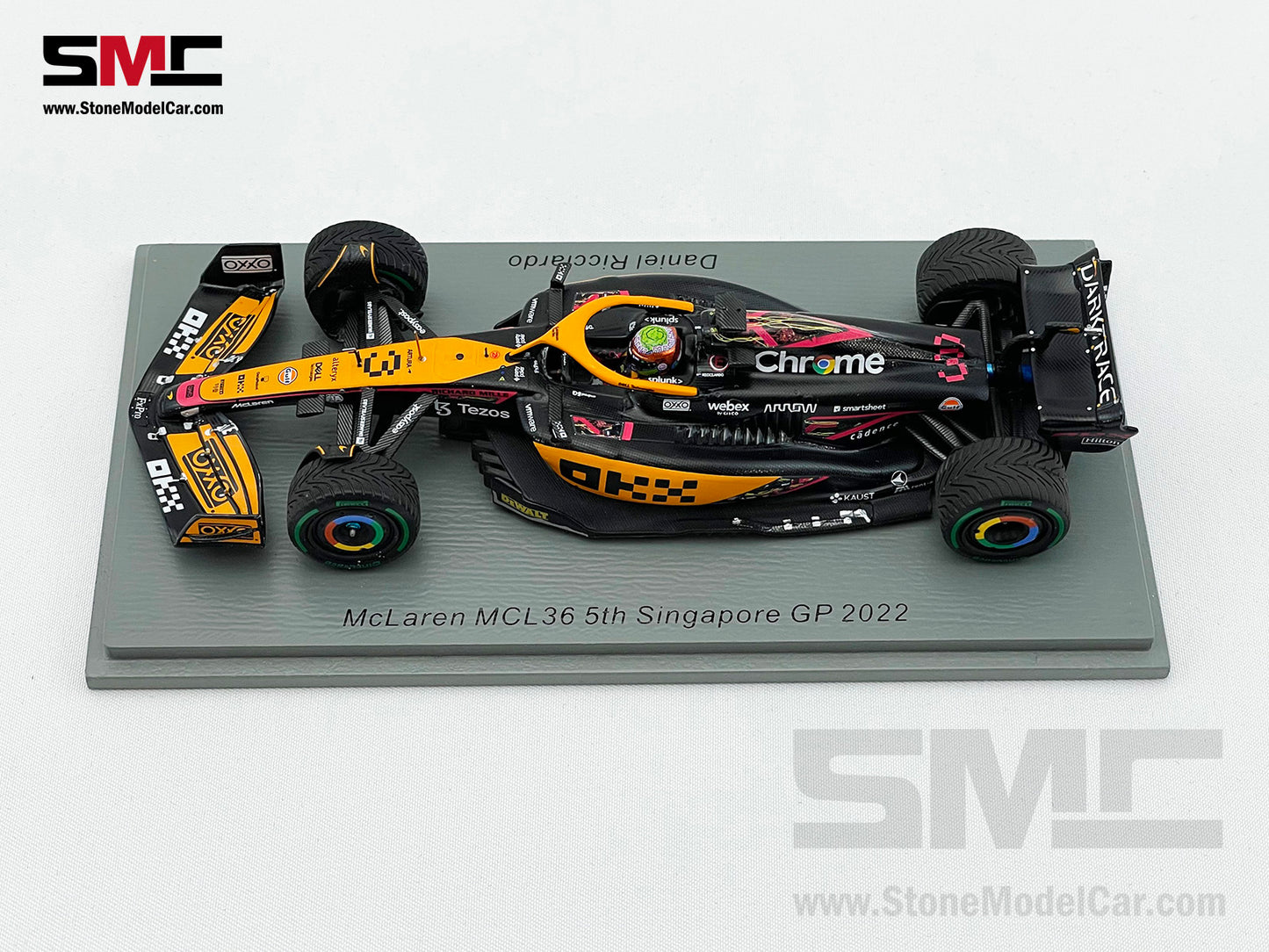 2022 Mclaren F1 MCL36 #3 Daniel Ricciardo Singapore GP Special Livery 1:43 Spark S8559