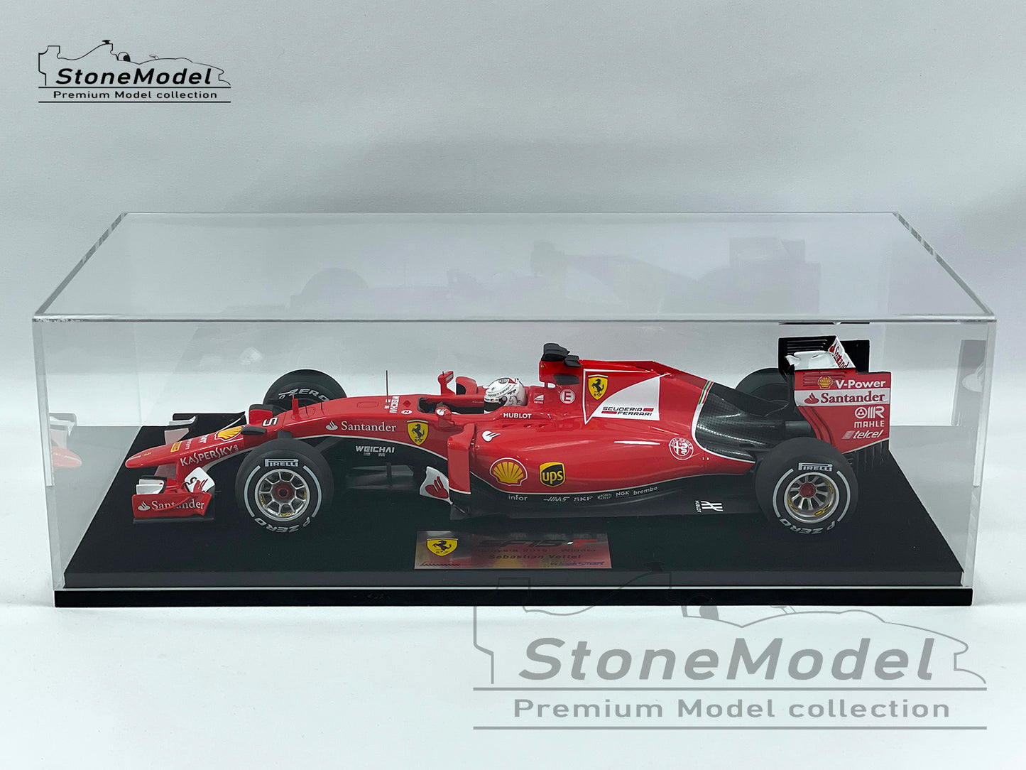 Ferrari F1 SF15-T Sebastian Vettel Malaysia 2015 Winner 1:18 LS18F101 LookSmart