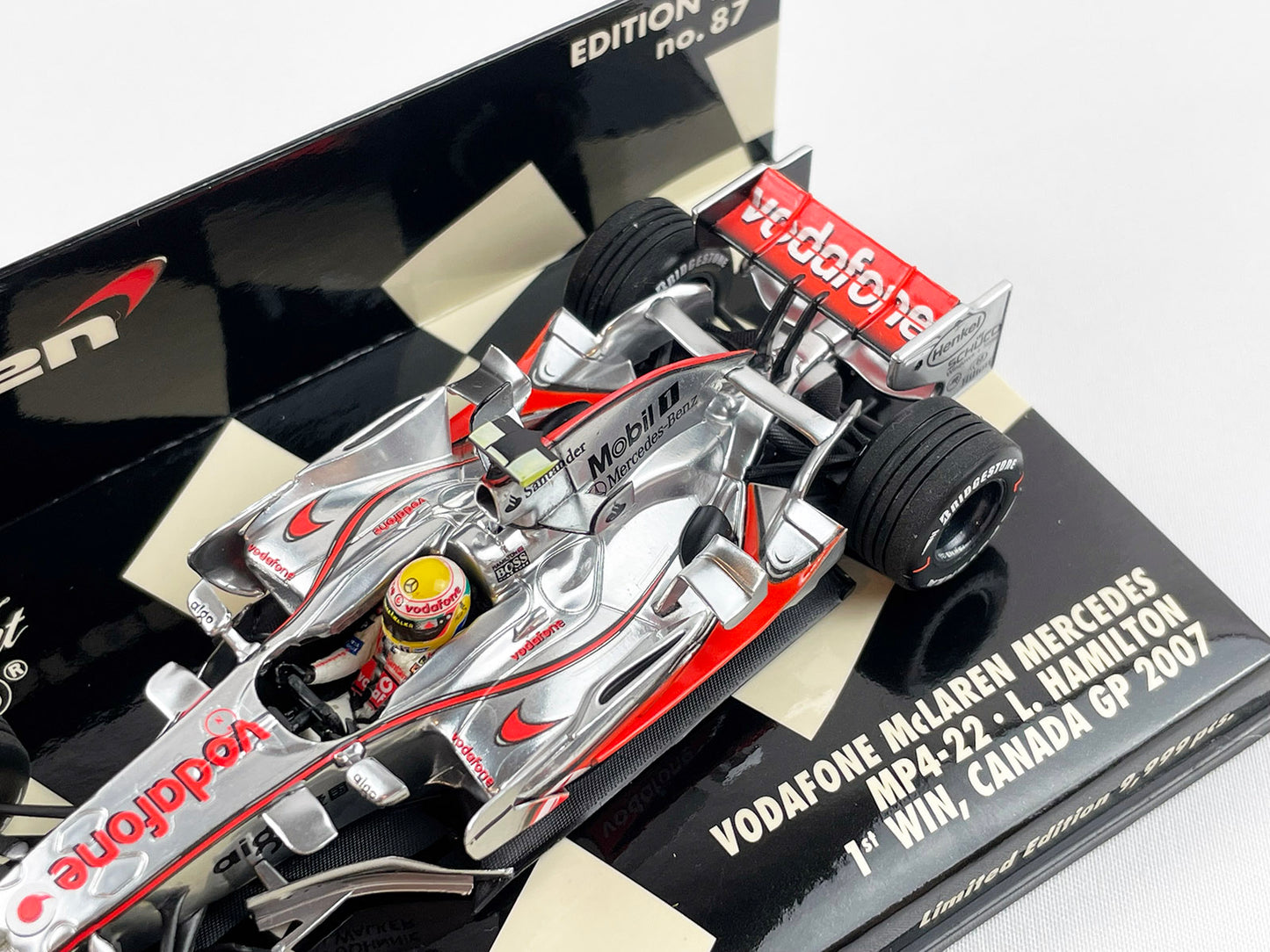 Mclaren F1 MP4-22 #2 Lewis Hamilton Canada GP 2007 1st Win 1:43 MINICHAMPS