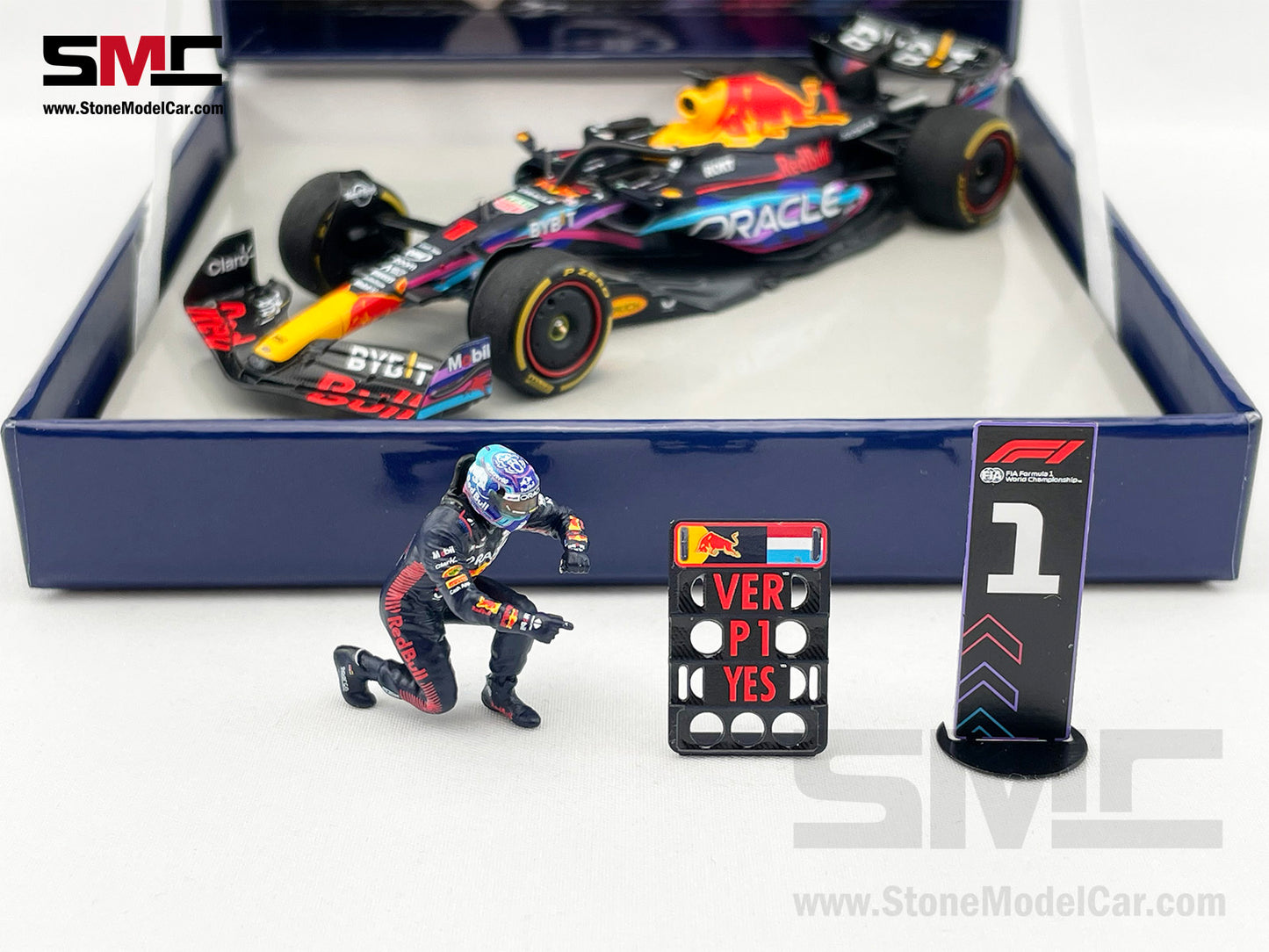 Red Bull F1 RB19 #1 Max Verstappen Winner US Miami GP 2023 World Champion Spark 1:43 Figure