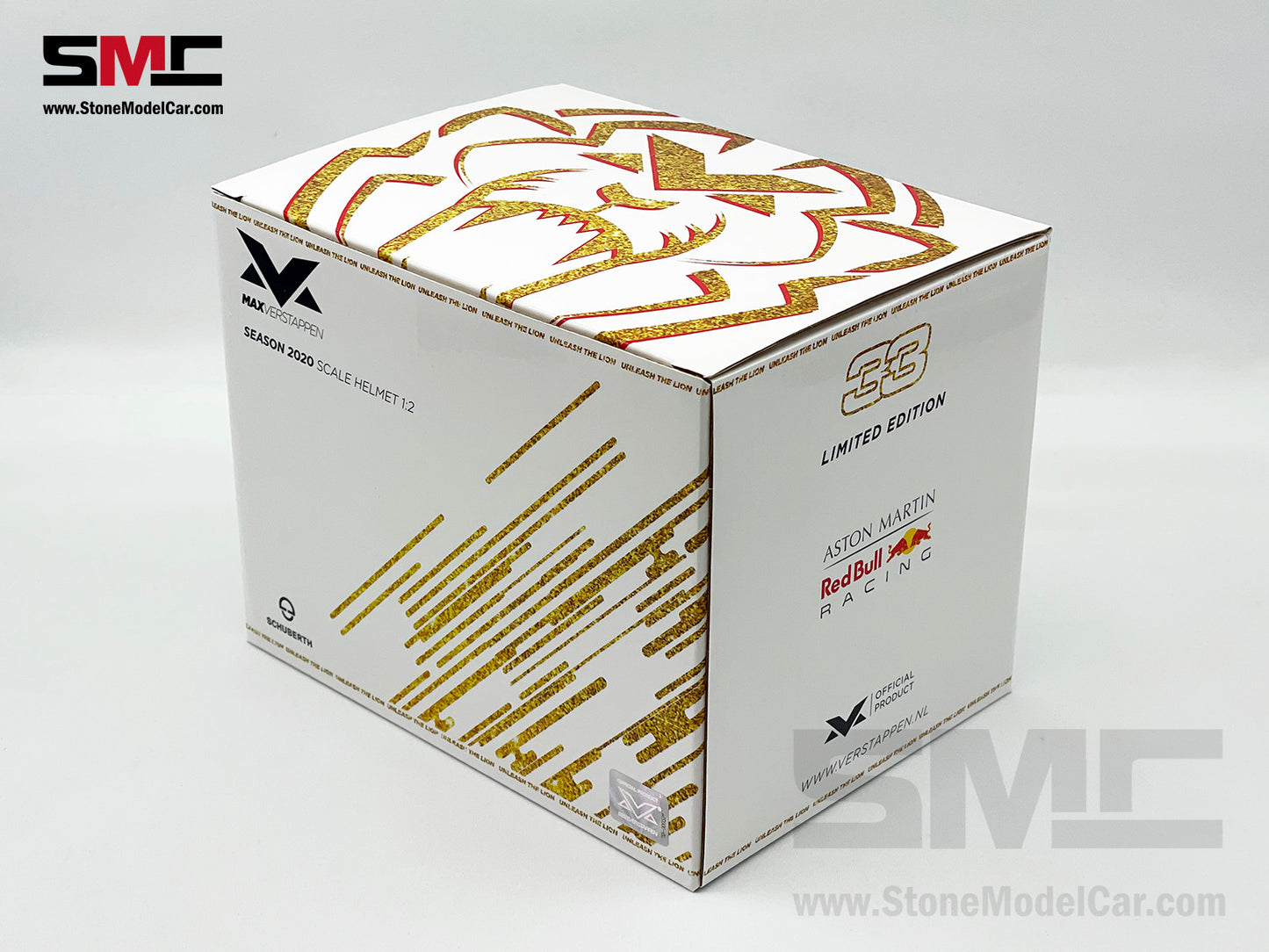 Red Bull F1 RB16 #33 Max Verstappen Season 2020 Schuberth 1:2 Miniature Helmet