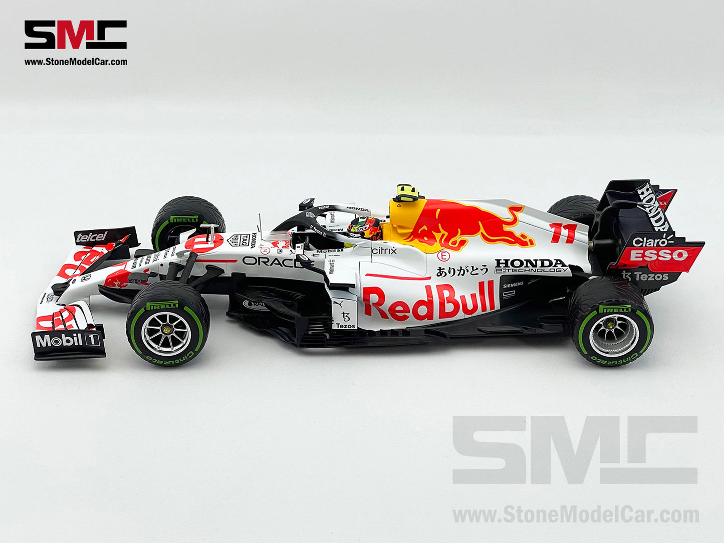Red Bull F1 RB16B #11 Sergio Perez Turkish 2021 Special Livery 1:18 Minichamps 110211611
