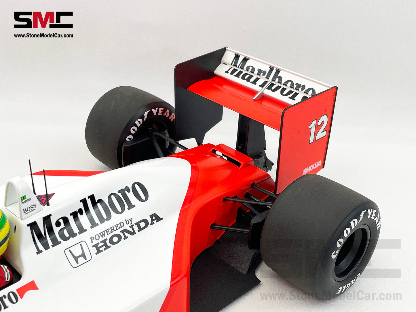 Mclaren F1 MP4/4 Ayrton Senna Japan 1988 World Champion 1:12 MINICHAMPS with Decal