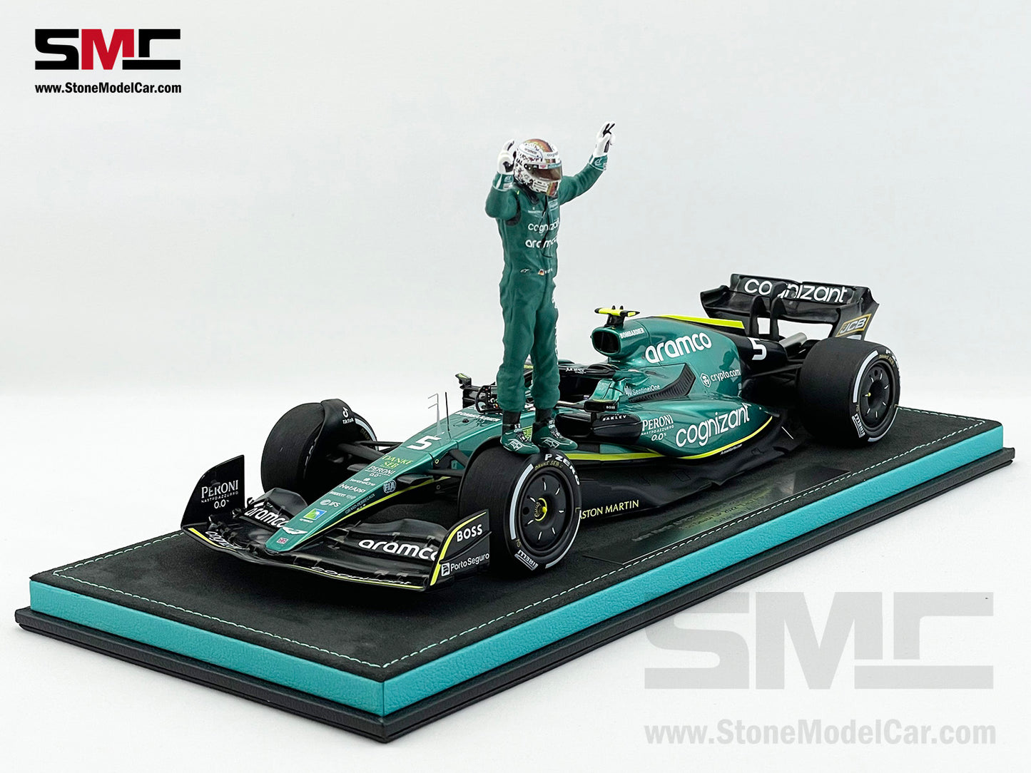 Aston Martin F1 AMR22 #5 Sebastian Vettel Abu Dhabi GP 2022 Last Race Spark 1:18 Special Figure Edition