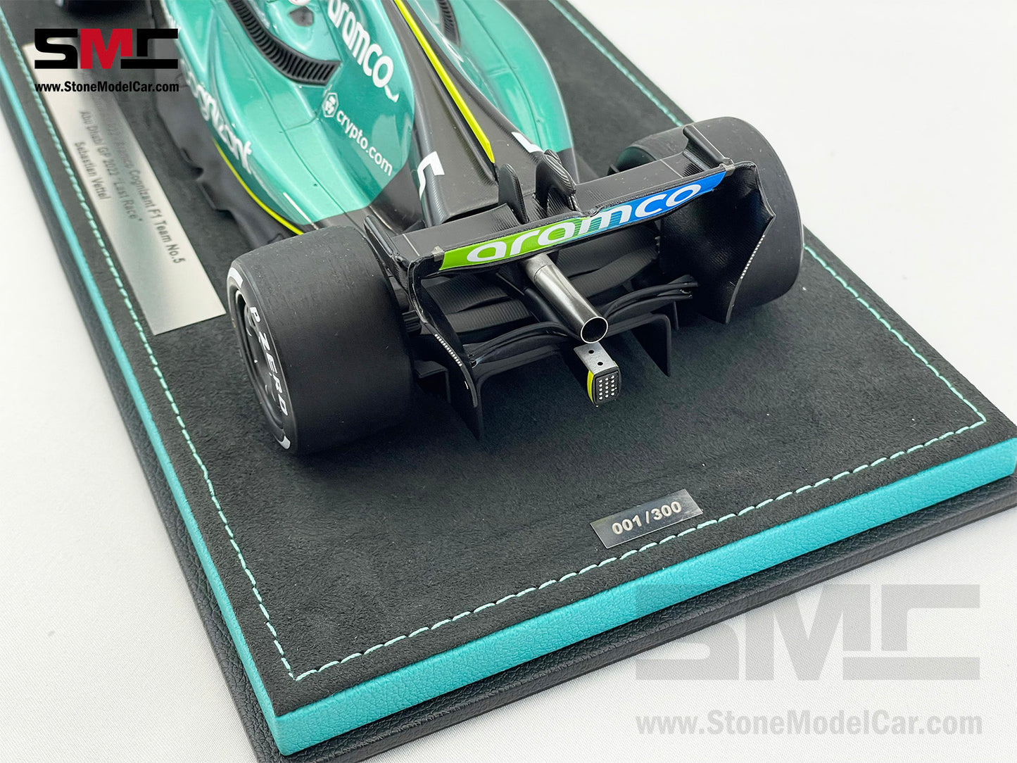 Aston Martin F1 AMR22 #5 Sebastian Vettel Abu Dhabi GP 2022 Last Race Spark 1:18 Special Figure Edition