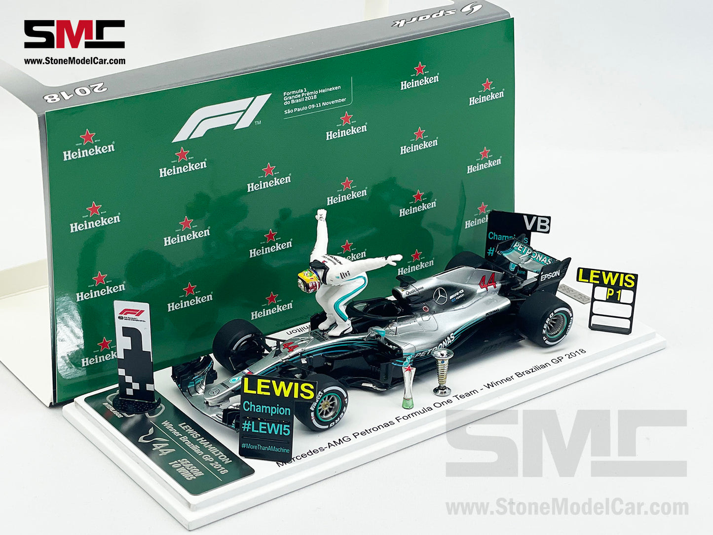 Mercedes AMG F1 W09 #44 Lewis Hamilton Brazil GP 2018 World Champion 1:43 Spark Figure Edition