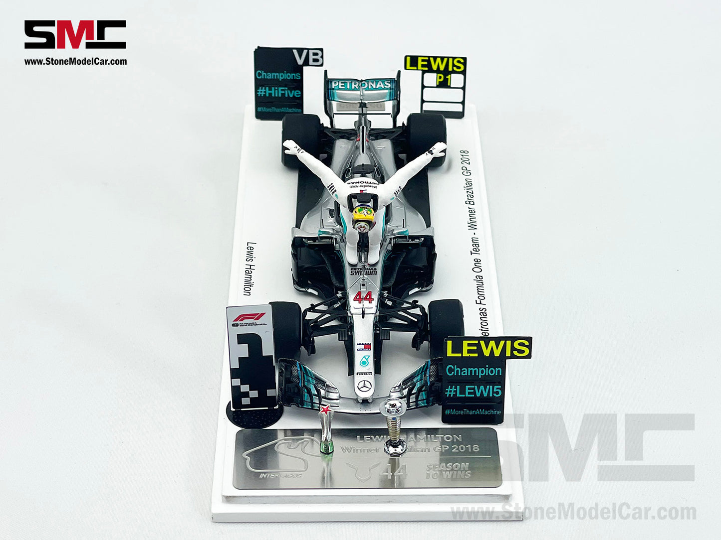 Mercedes AMG F1 W09 #44 Lewis Hamilton Brazil GP 2018 World Champion 1:43 Spark Figure Edition