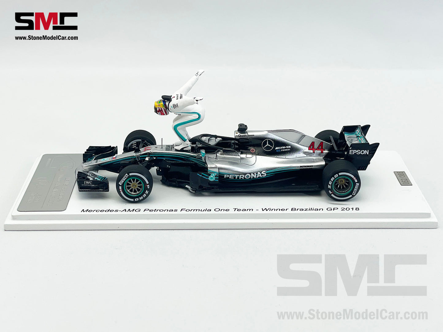 Mercedes AMG F1 W09 #44 Lewis Hamilton Brazil GP 2018 World Champion 1:43 Spark Figure Edition