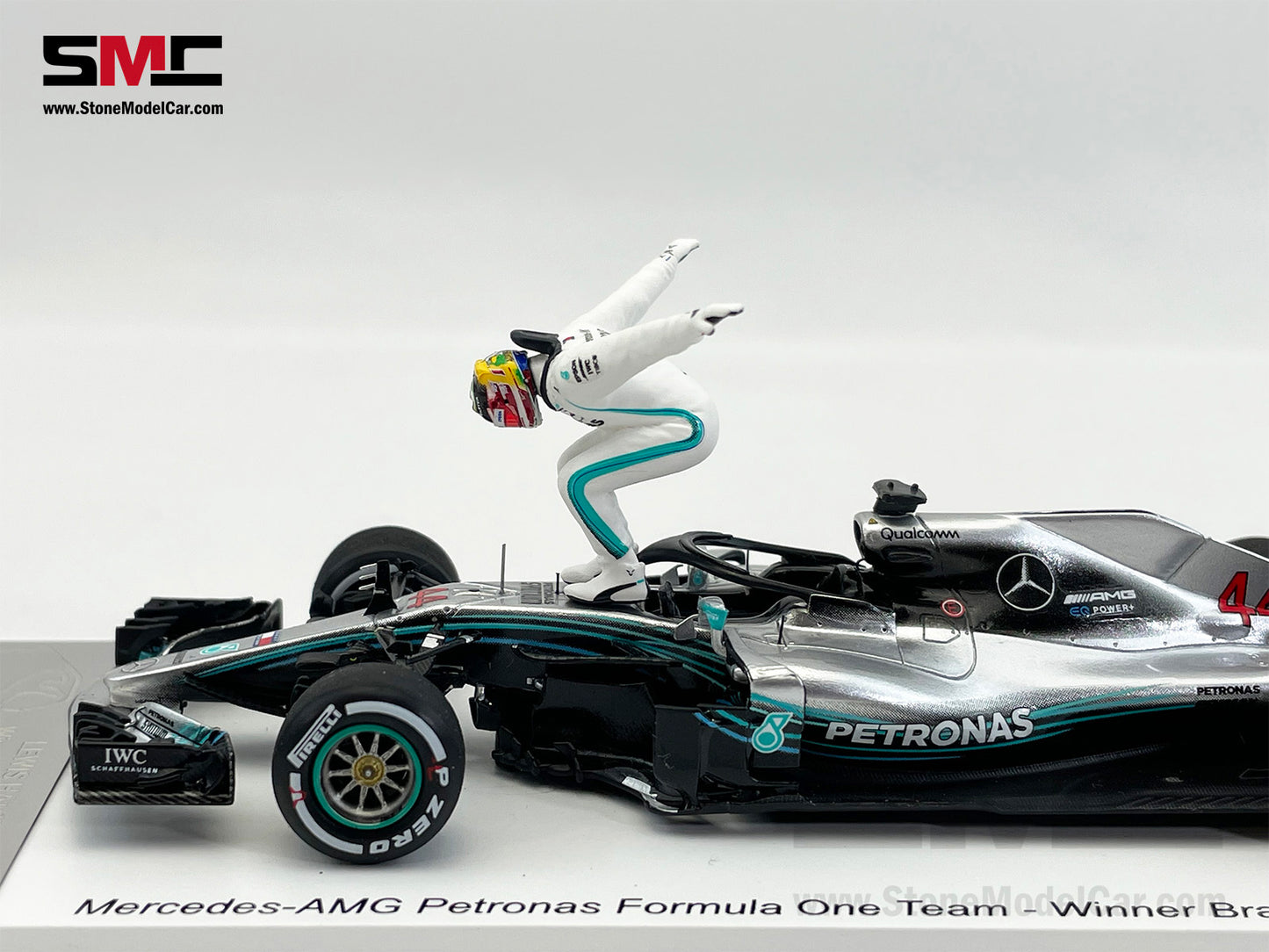Mercedes AMG F1 W09 #44 Lewis Hamilton Brazil GP 2018 World Champion 1:43 Spark Figure Edition