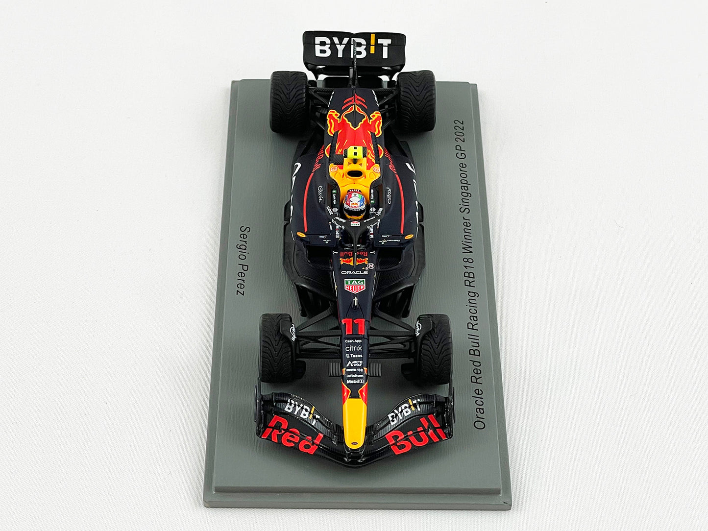 Red Bull F1 RB18 #11 Sergio Perez Singapore Winner 2022 Spark 1:43 Intermediate Tires