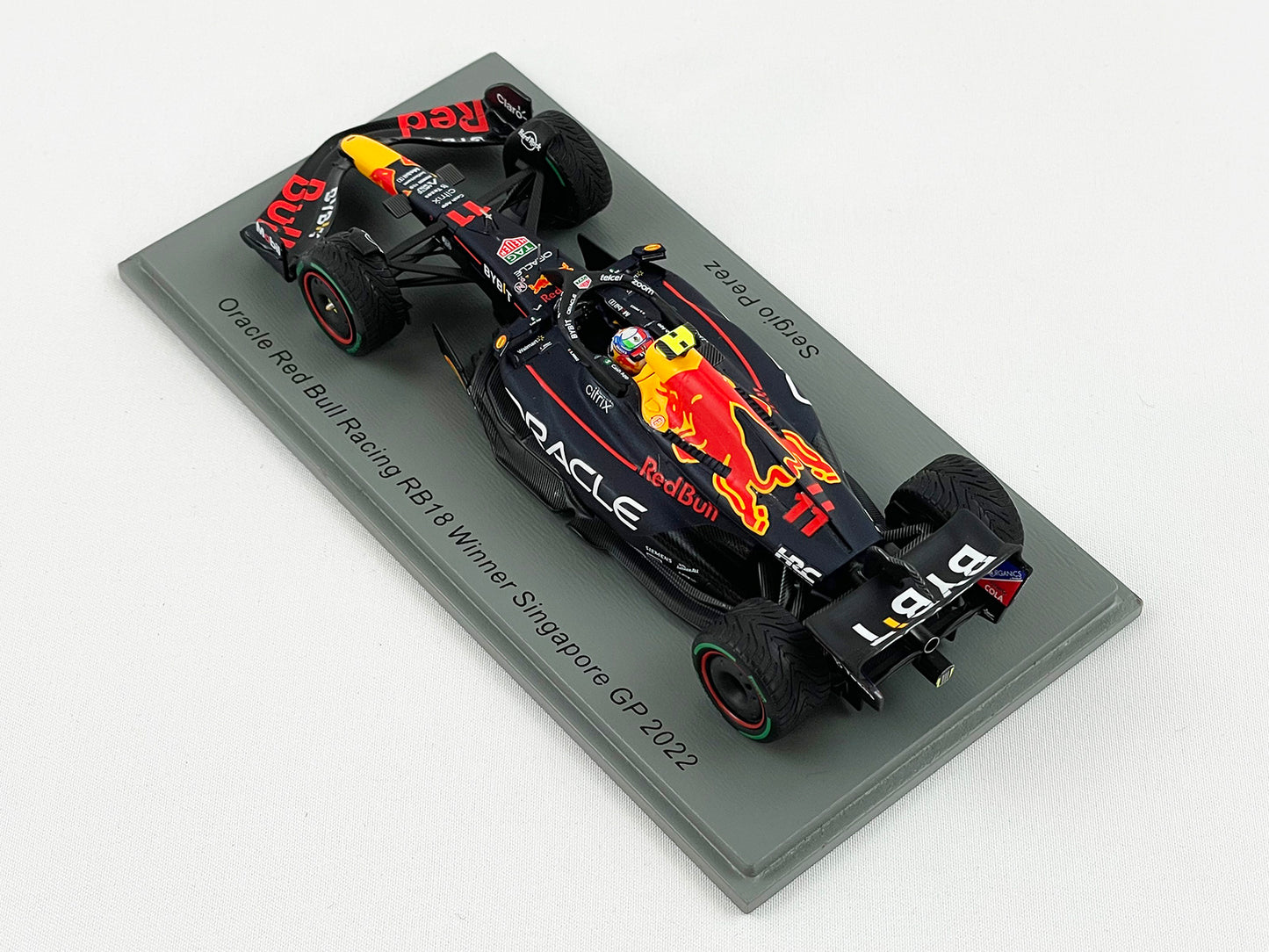 Red Bull F1 RB18 #11 Sergio Perez Singapore Winner 2022 Spark 1:43 Intermediate Tires