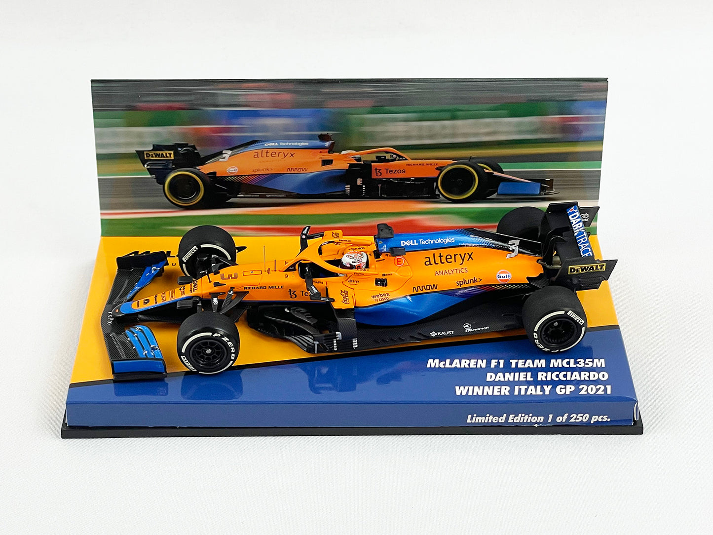 2021 Mclaren F1 MCL35M Daniel Ricciardo Italy GP Winner 1:43 MINICHAMPS + VELO Decal