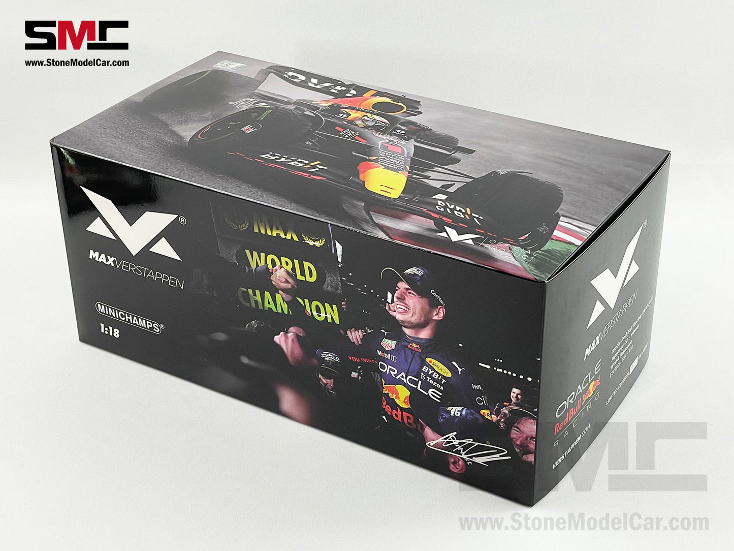 #1 Max Verstappen 2022 World Champion Red Bull F1 RB18 Japan GP 1:18 MINICHAMPS with Figure