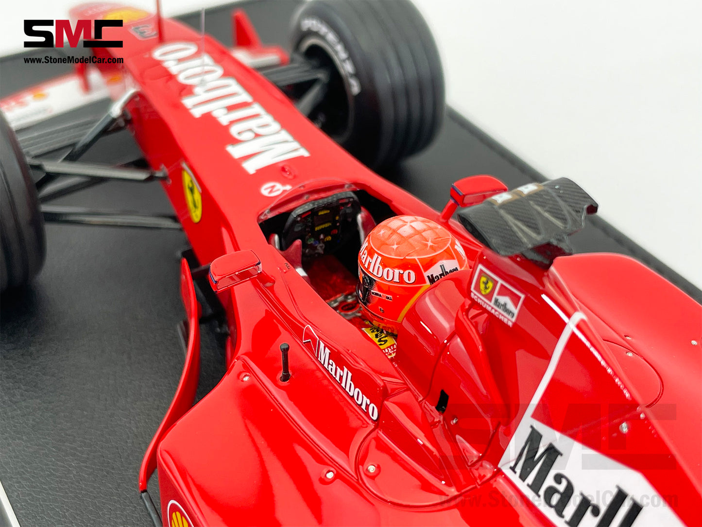 Ferrari F1 F1-2000 #3 Michael Schumacher Italy GP 2000 World Champion 1:18 GP REPLICAS with Driver & Decal