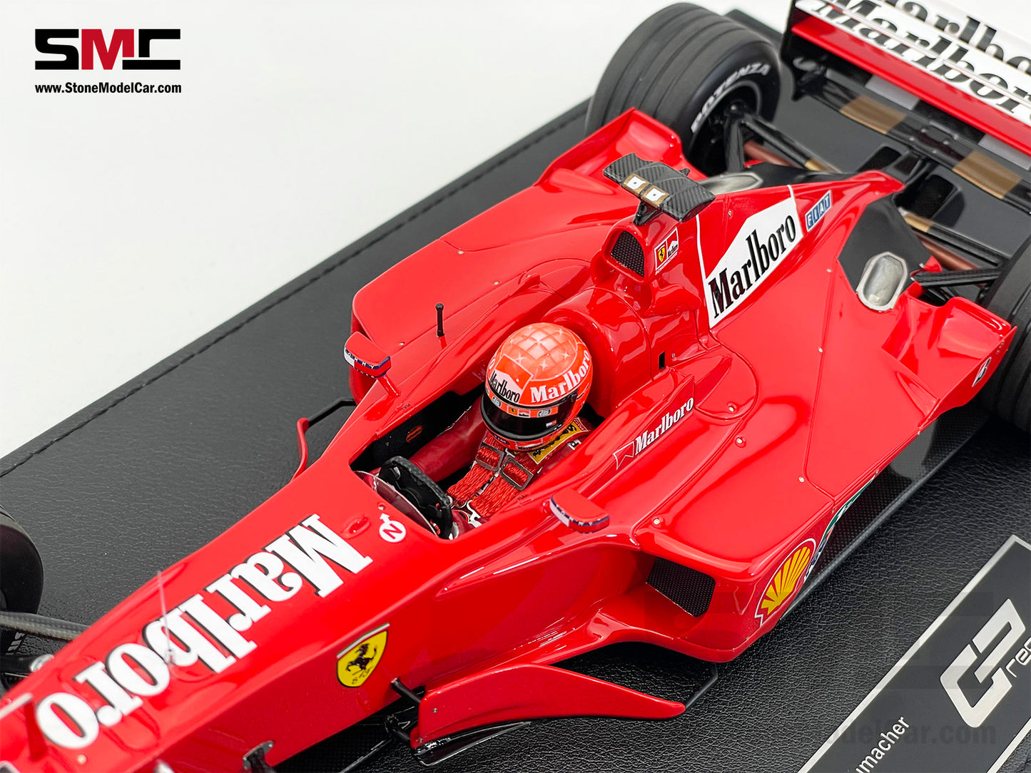 Ferrari F1 F1-2000 #3 Michael Schumacher Japan GP 2000 World Champion 1:18 GP REPLICAS with Driver & Decal