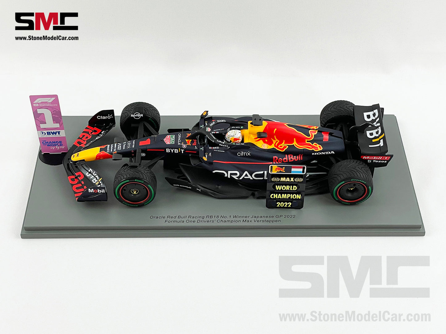 #1 Max Verstappen 2022 World Champion Red Bull F1 RB18 Japan GP 1:18 Spark 18S774