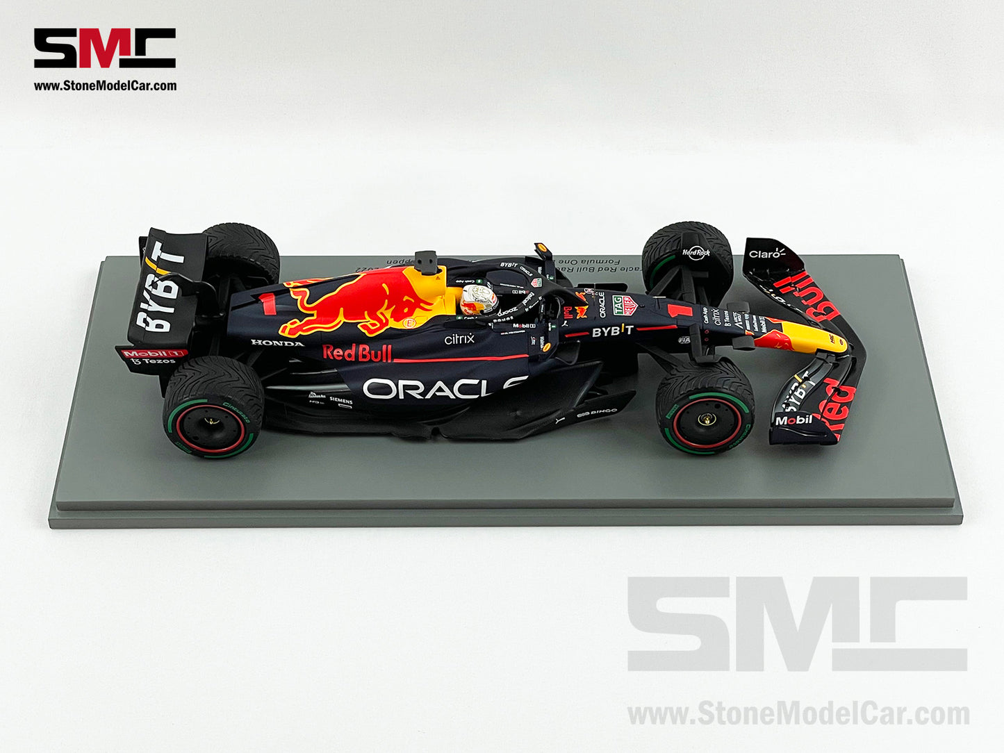 #1 Max Verstappen 2022 World Champion Red Bull F1 RB18 Japan GP 1:18 Spark 18S774