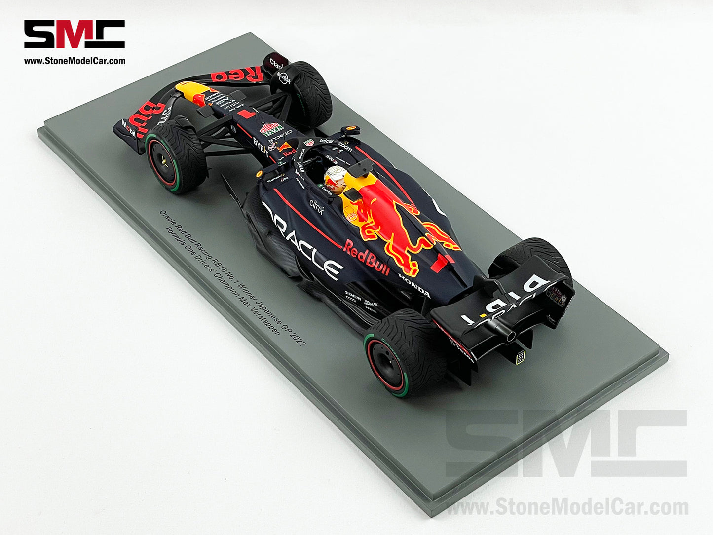 #1 Max Verstappen 2022 World Champion Red Bull F1 RB18 Japan GP 1:18 Spark 18S774