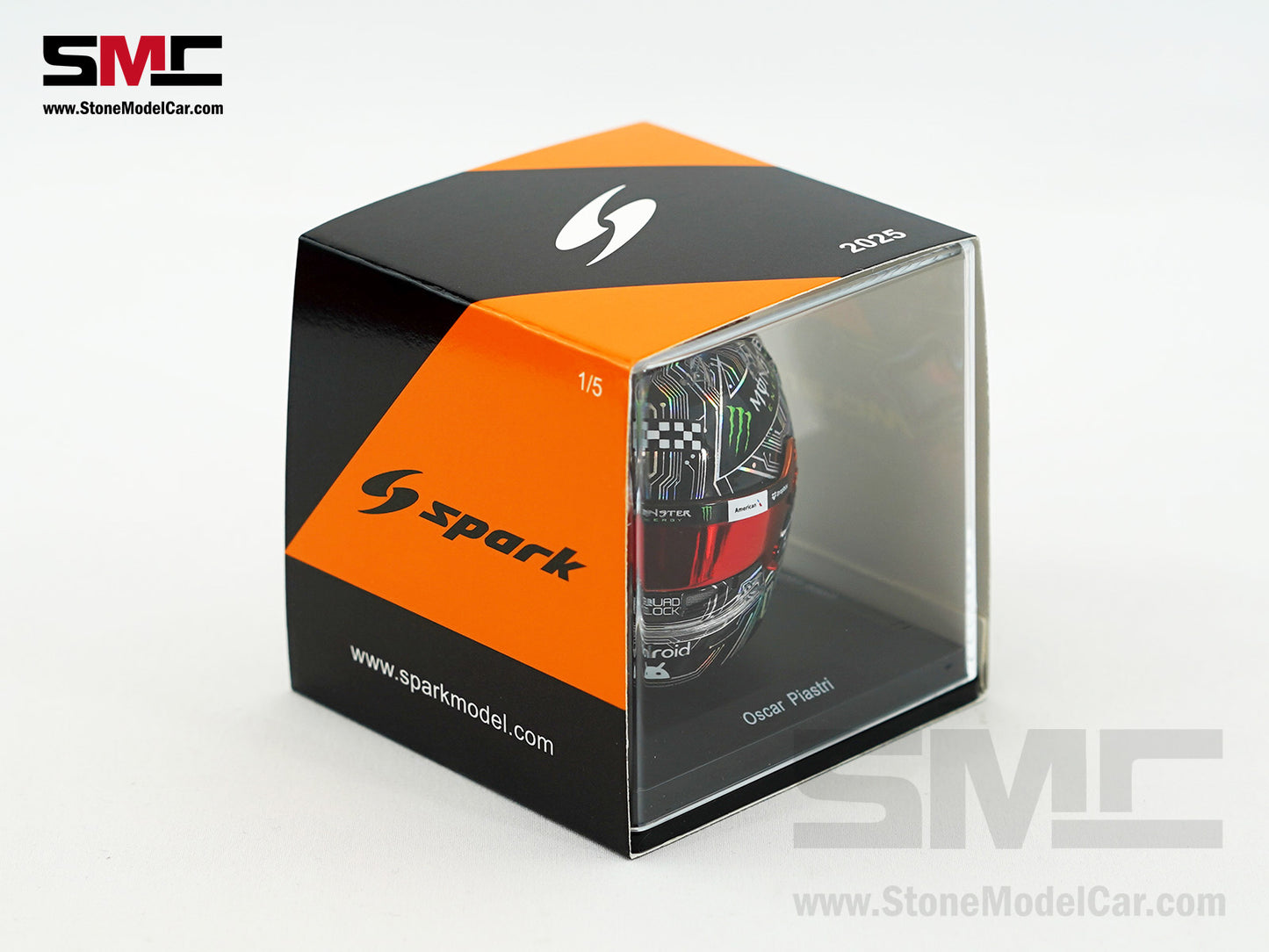 McLaren F1 MCL39 #81 Oscar Piastri US Austin GP 2025 Spark 1:5 Miniature Helmet