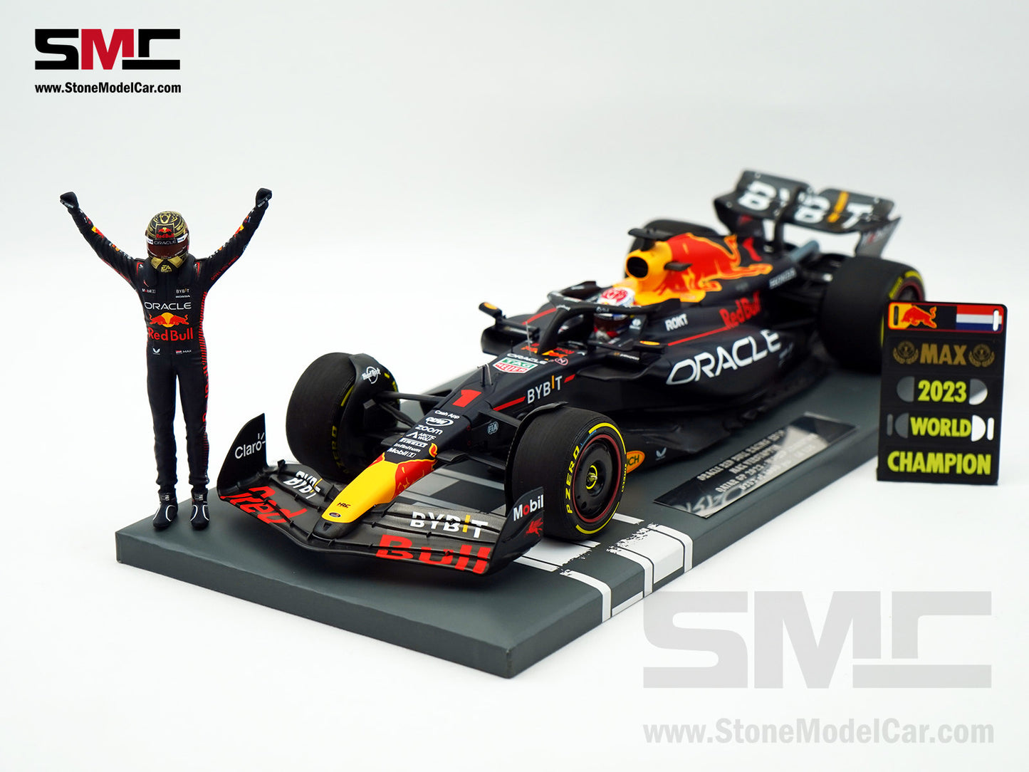 Red Bull F1 RB19 #1 Max Verstappen Winner Qatar GP 2023 World Champion MINICHAMPS 1:18 Figure Special