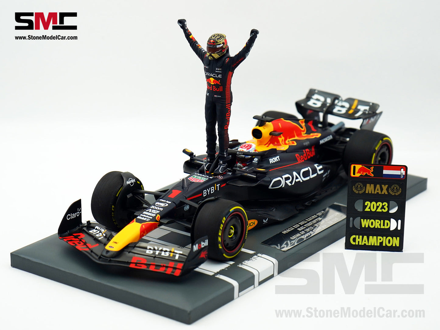 Red Bull F1 RB19 #1 Max Verstappen Winner Qatar GP 2023 World Champion MINICHAMPS 1:18 Figure Special