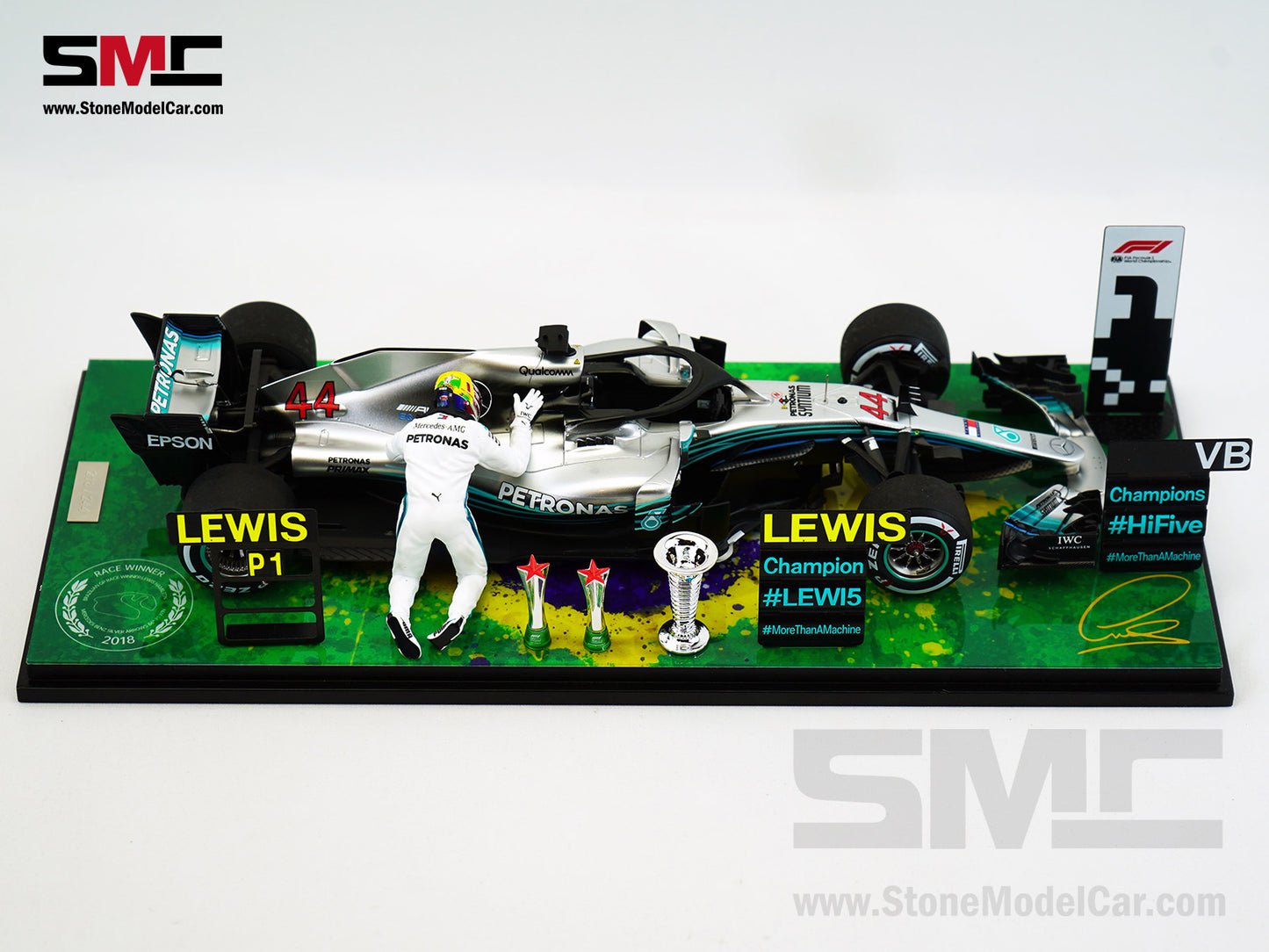 Mercedes AMG F1 W09 #44 Lewis Hamilton Brazil GP 2018 World Champion Spark 1:18 Figure Edition