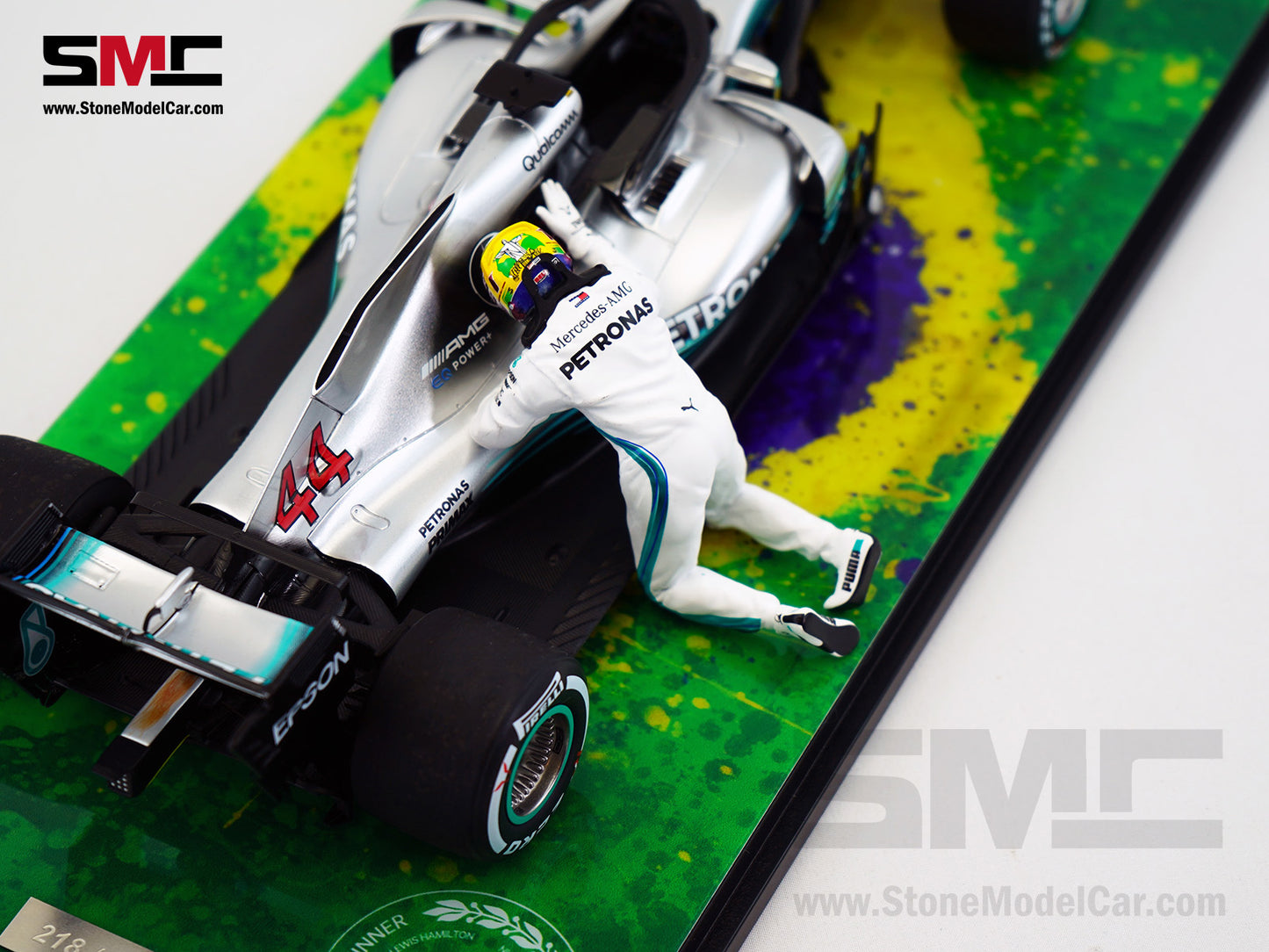 Mercedes AMG F1 W09 #44 Lewis Hamilton Brazil GP 2018 World Champion Spark 1:18 Figure Edition