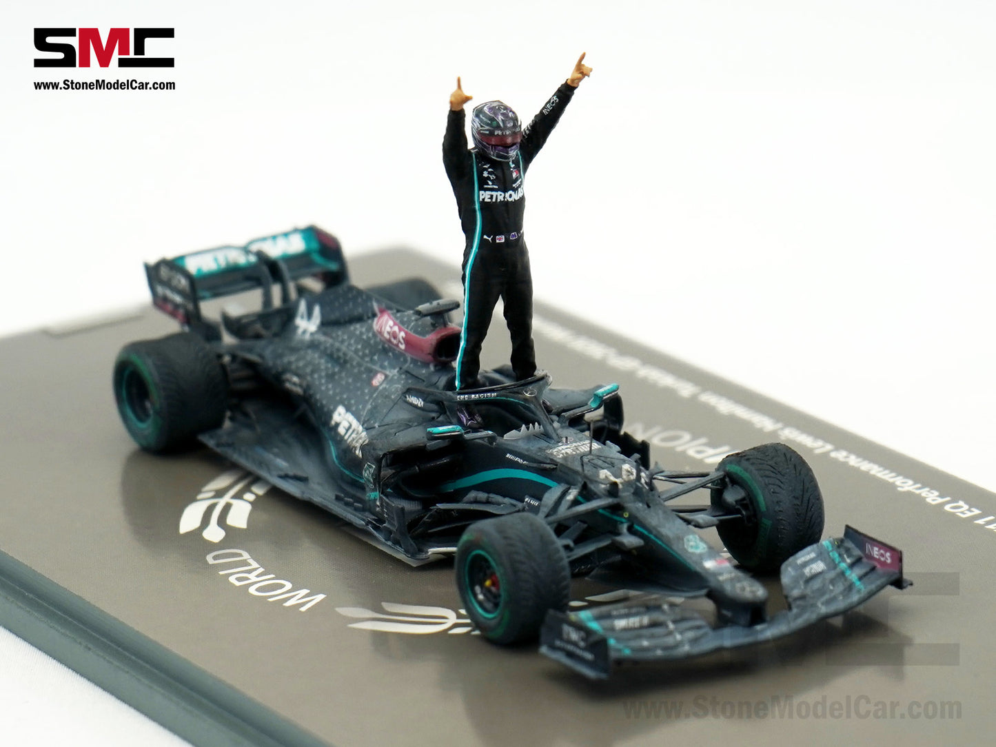 Mercedes F1 W11 #44 Lewis Hamilton Turkey GP 2020 7x World Champion 1:43 Spark Figure Special Edition