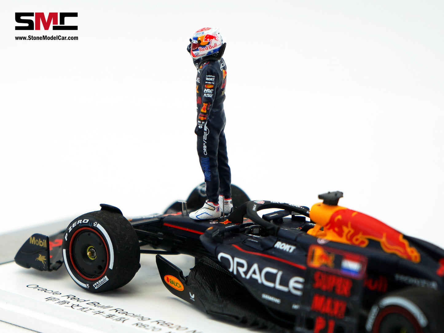 Red Bull F1 RB20 #1 Max Verstappen Chinese GP Winner 2024 World Champion 1:43 Spark Special