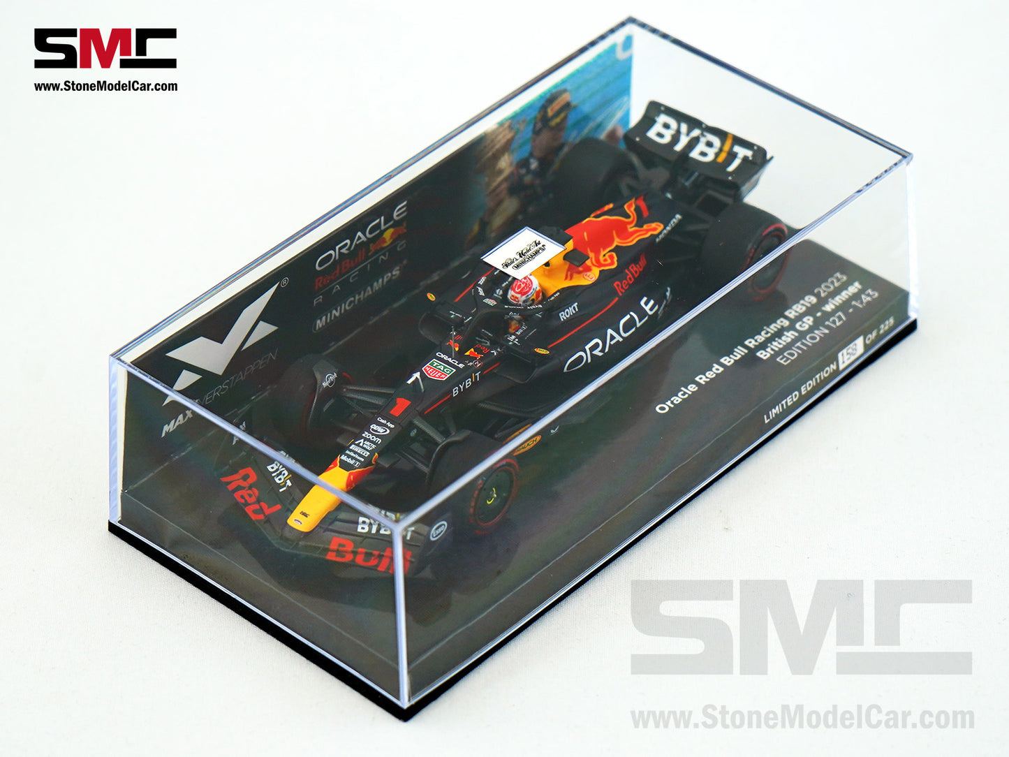 Red Bull F1 RB19 #1 Max Verstappen Winner British GP 2023 World Champion 1:43 MINICHAMPS