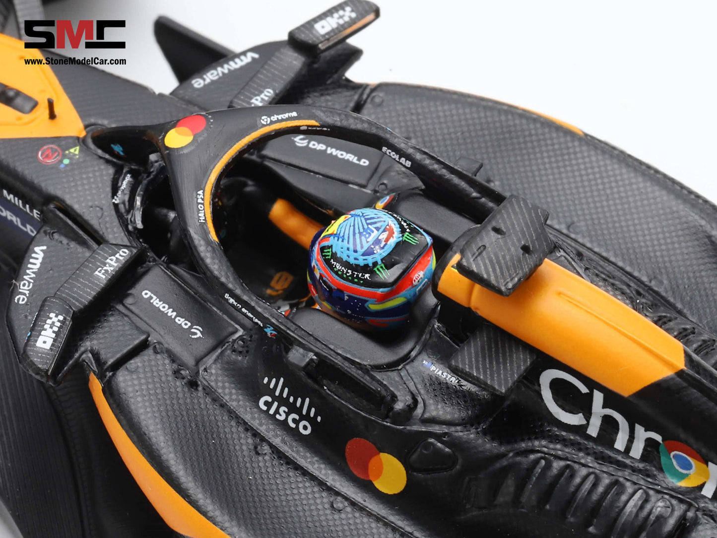 McLaren F1 MCL38 #4 L. Norris & #81 O. Piastri Abu Dhabi GP 2024 World Constructors' Champions 1:43 Spark