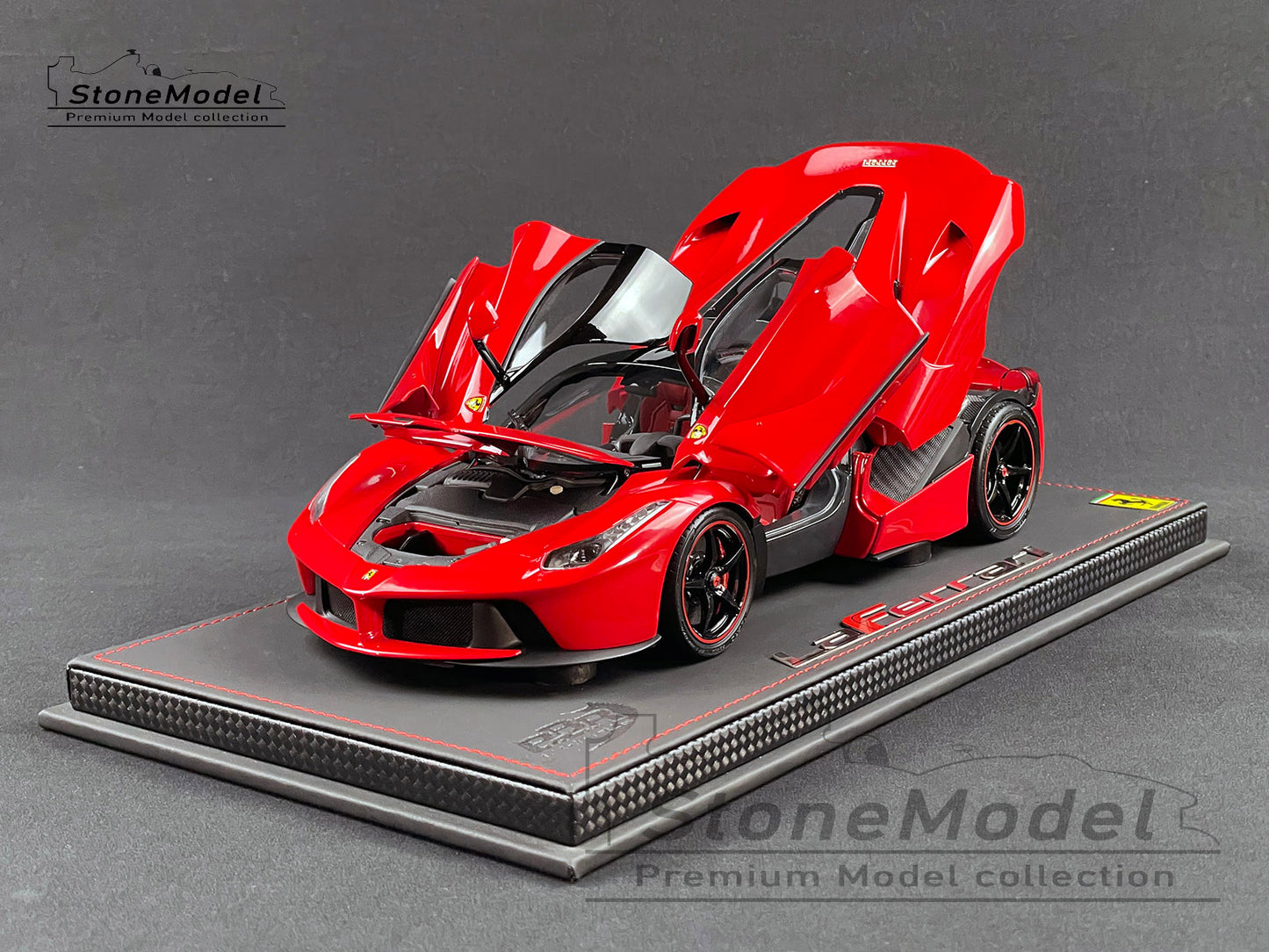 BBR High End Ferrari 1:18 LaFerrari Rosso Corsa 322 Red Diecast Full Open