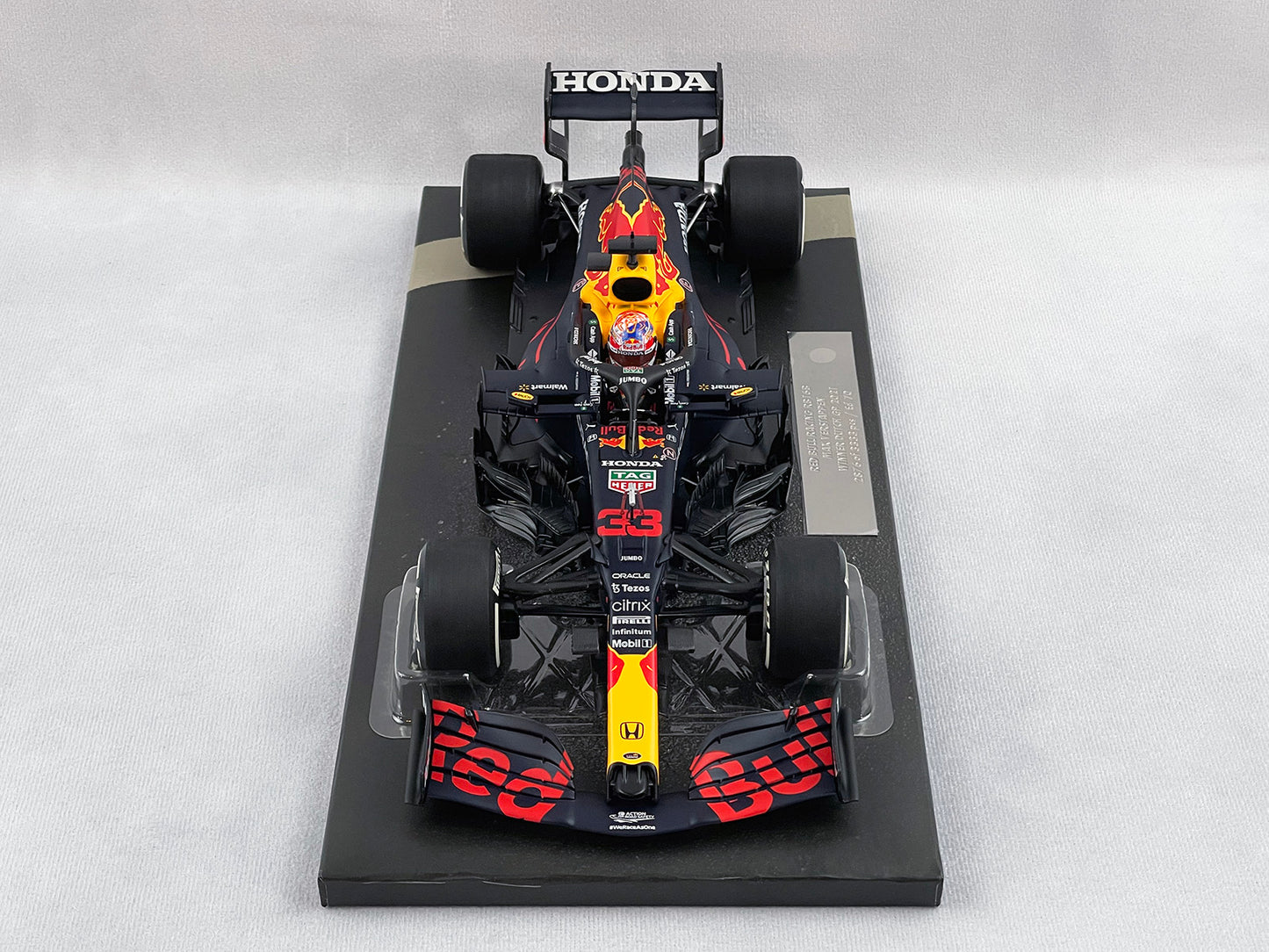 2021 F1 World Champion #33 Max Verstappen Red Bull RB16B Netherlands Dutch 1:18 MINICHAMPS