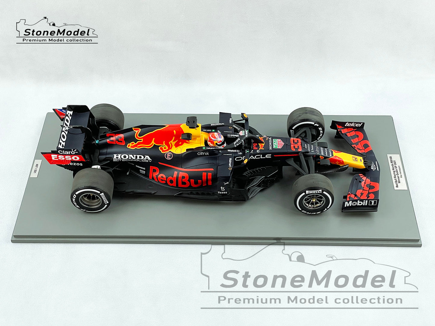 Spark 1:12 F1 Red Bull RB16B #33 Max Verstappen Dutch GP 2021 World Champion