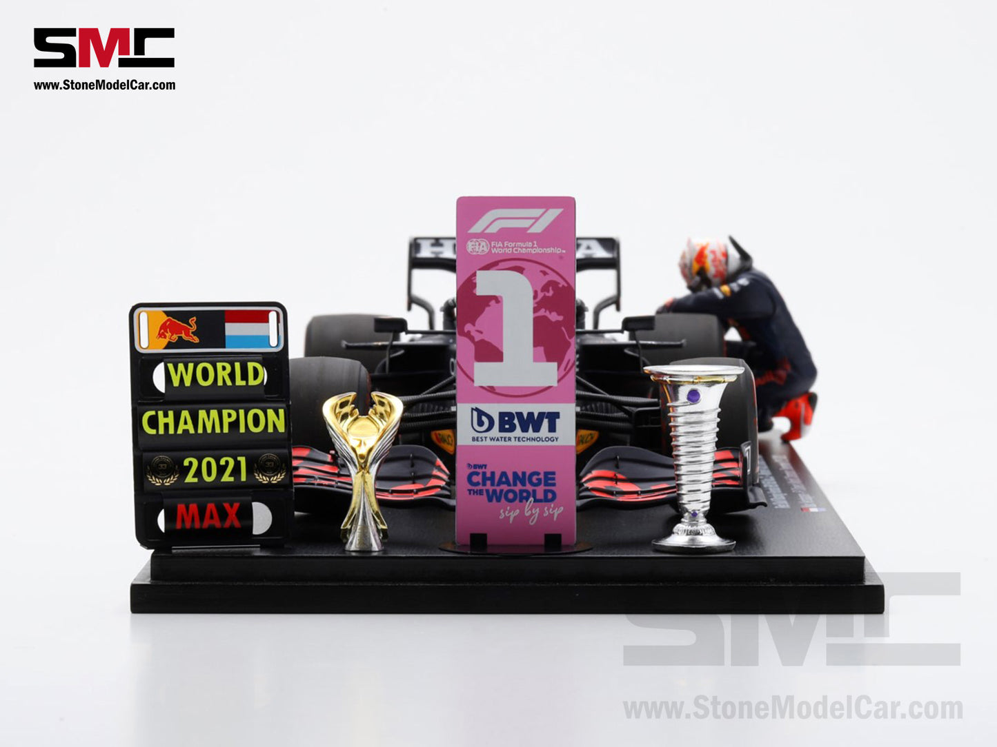 [Pre-Order] Red Bull RB16B #33 Max Verstappen Abu Dhabi GP 2021 F1 World Champion 1:18 Spark Figure Edition
