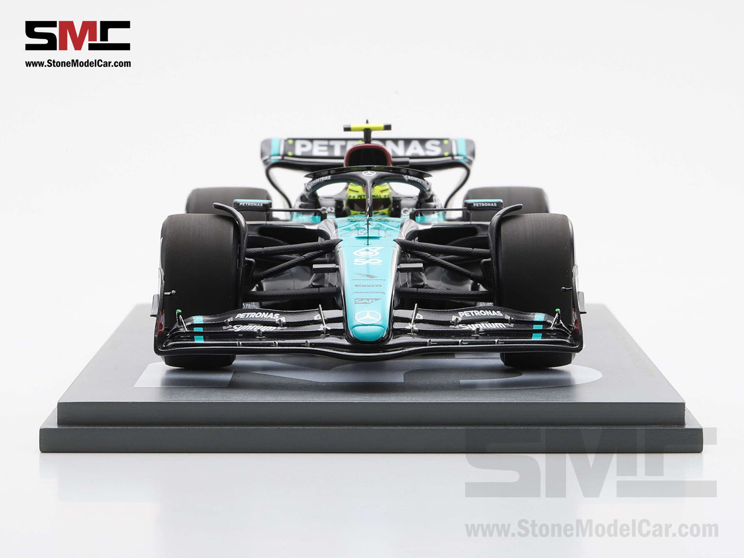 [Pre-Order] Mercedes F1 W15 #44 7x World Champion Lewis Hamilton Singapore GP 2024 350th Race 1:18 Spark 18S667
