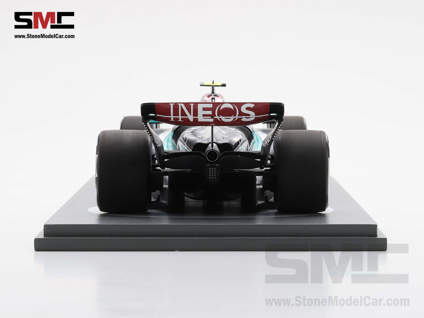 [Pre-Order] Mercedes F1 W15 #44 7x World Champion Lewis Hamilton Singapore GP 2024 350th Race 1:18 Spark 18S667