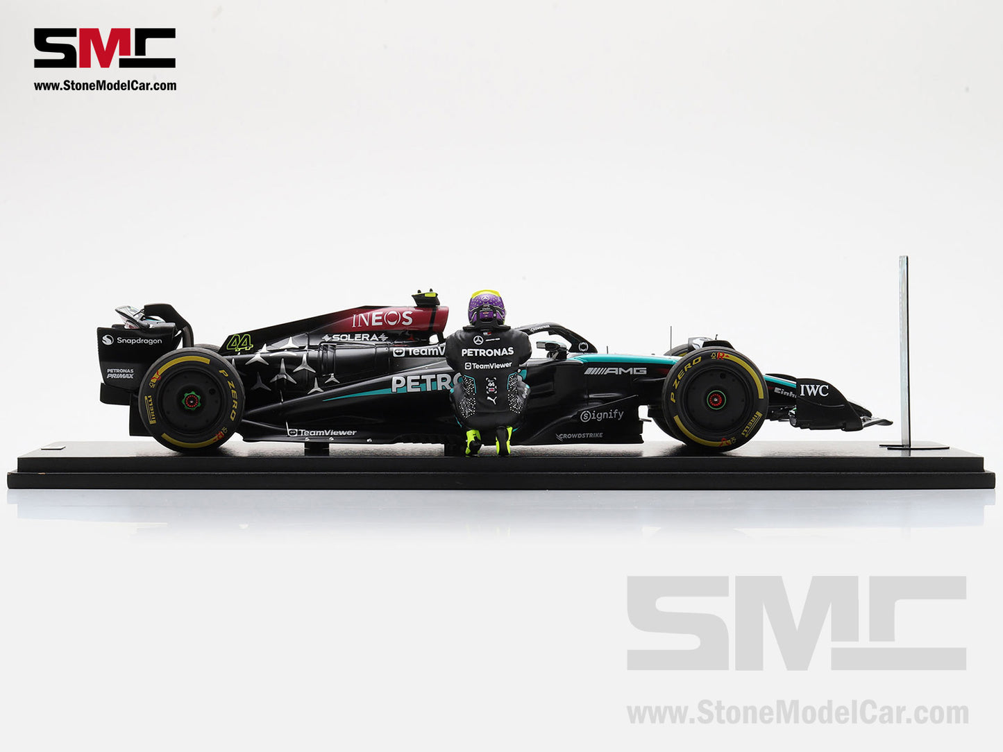 [Pre-Order] Mercedes F1 W15 #44 7x World Champion Lewis Hamilton Abu Dhabi GP 2024  1:18 Spark Figure Special Edition