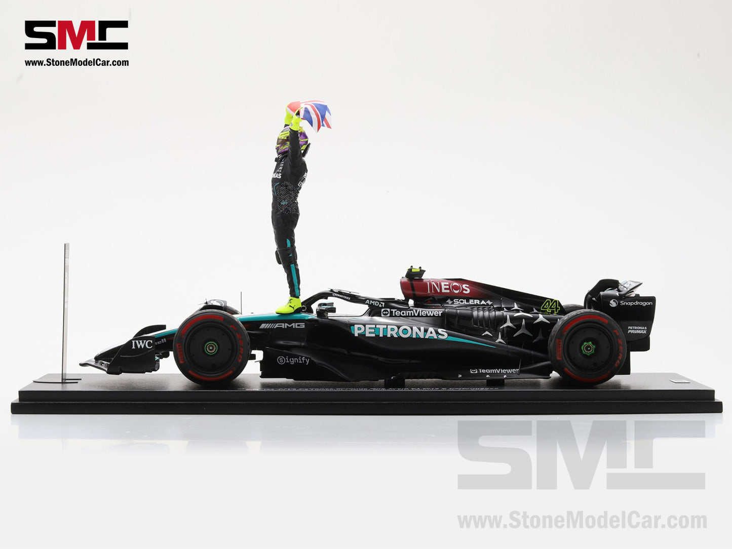 [Pre-Order] Mercedes F1 W15 #44 7x World Champion Lewis Hamilton British GP Winner 2024  1:18 Spark Figure Special Edition