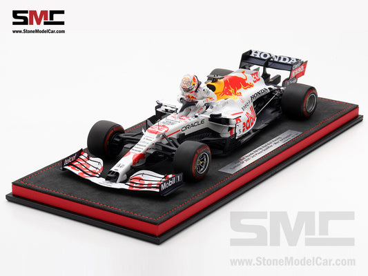 [Pre-Order] Red Bull F1 RB16B #33 Max Verstappen 2021 World Champion Turkish GP Special Livery 1:18 Spark Figure Special