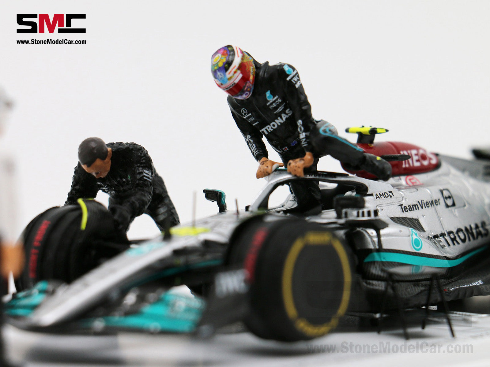 Spark Mercedes F1 2022年モデル 1/43 Mercedes F1 W13 #44 Lewis Hamilton Brazil GP 2nd 2022 1:43