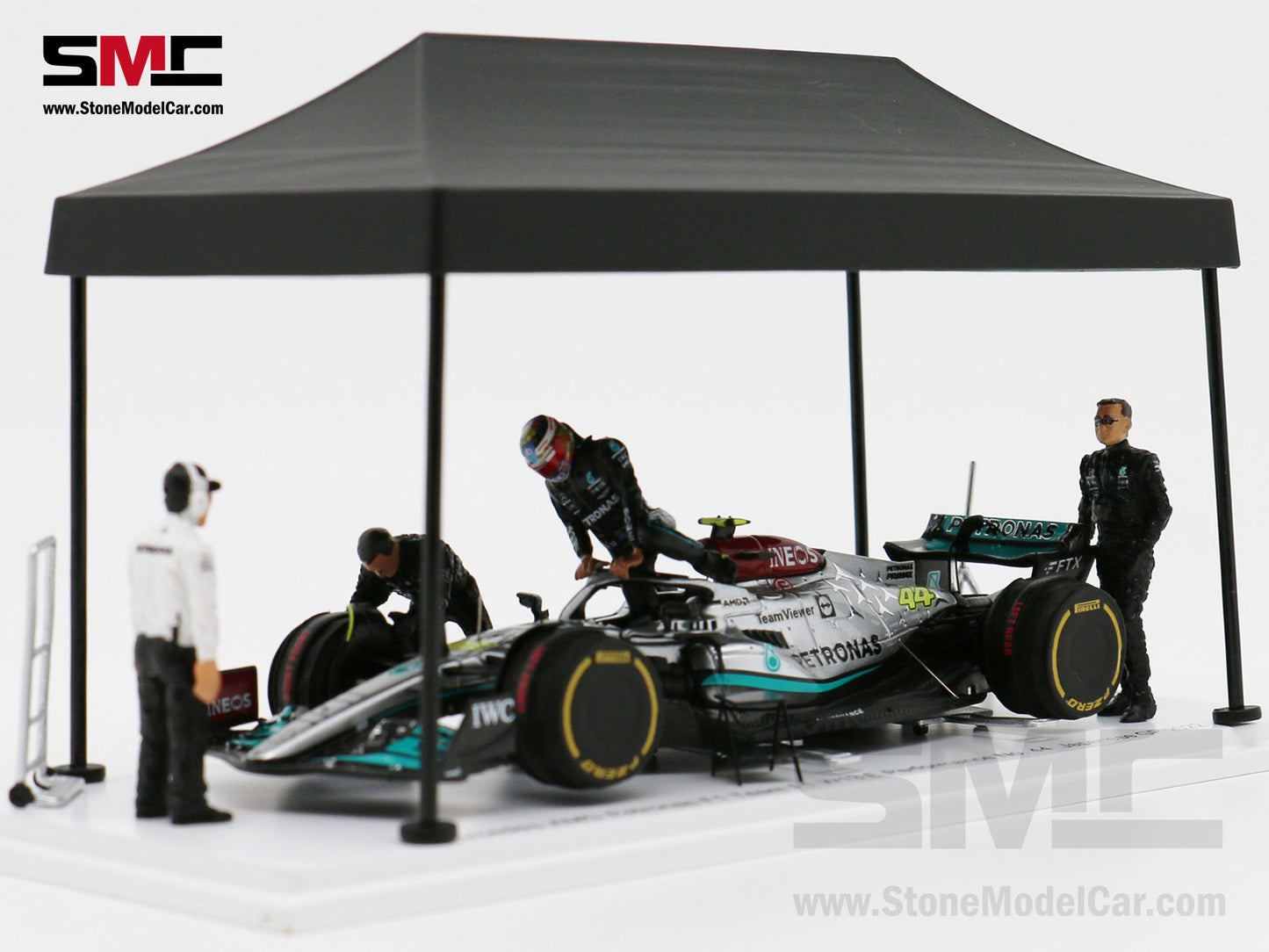 Mercedes F1 W13 #44 Lewis Hamilton Japanese GP Start Race 2022 7x World Champion 1:43 Spark