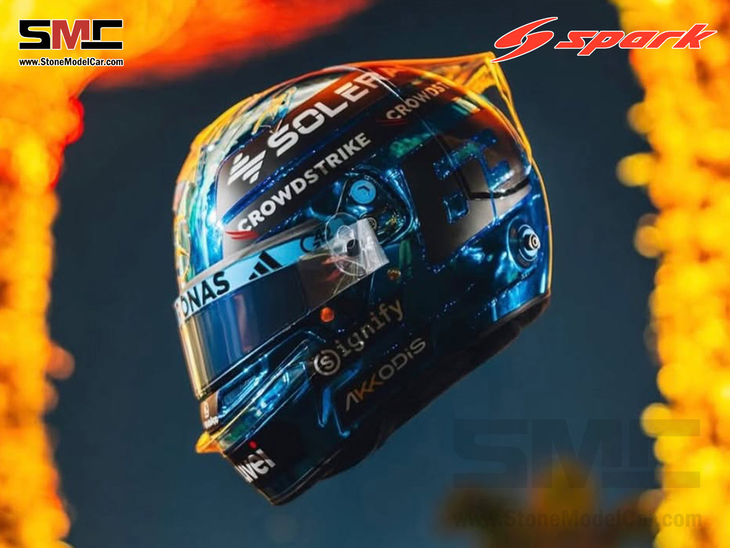 [Pre-Order] Mercedes F1 W16 #63 George Russell Singapore GP 2025 Spark 1:5 Miniature Helmet