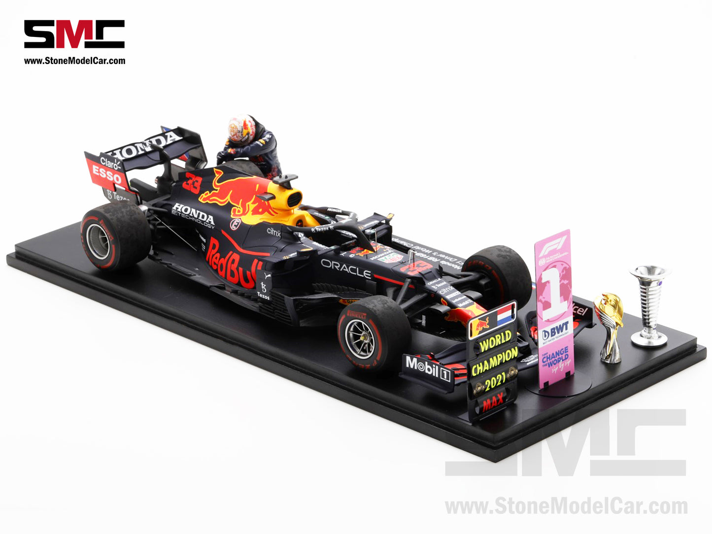 [Pre-Order] 2021 F1 World Champion #33 Max Verstappen Red Bull RB16B Abu Dhabi GP 1:18 Spark Figure
