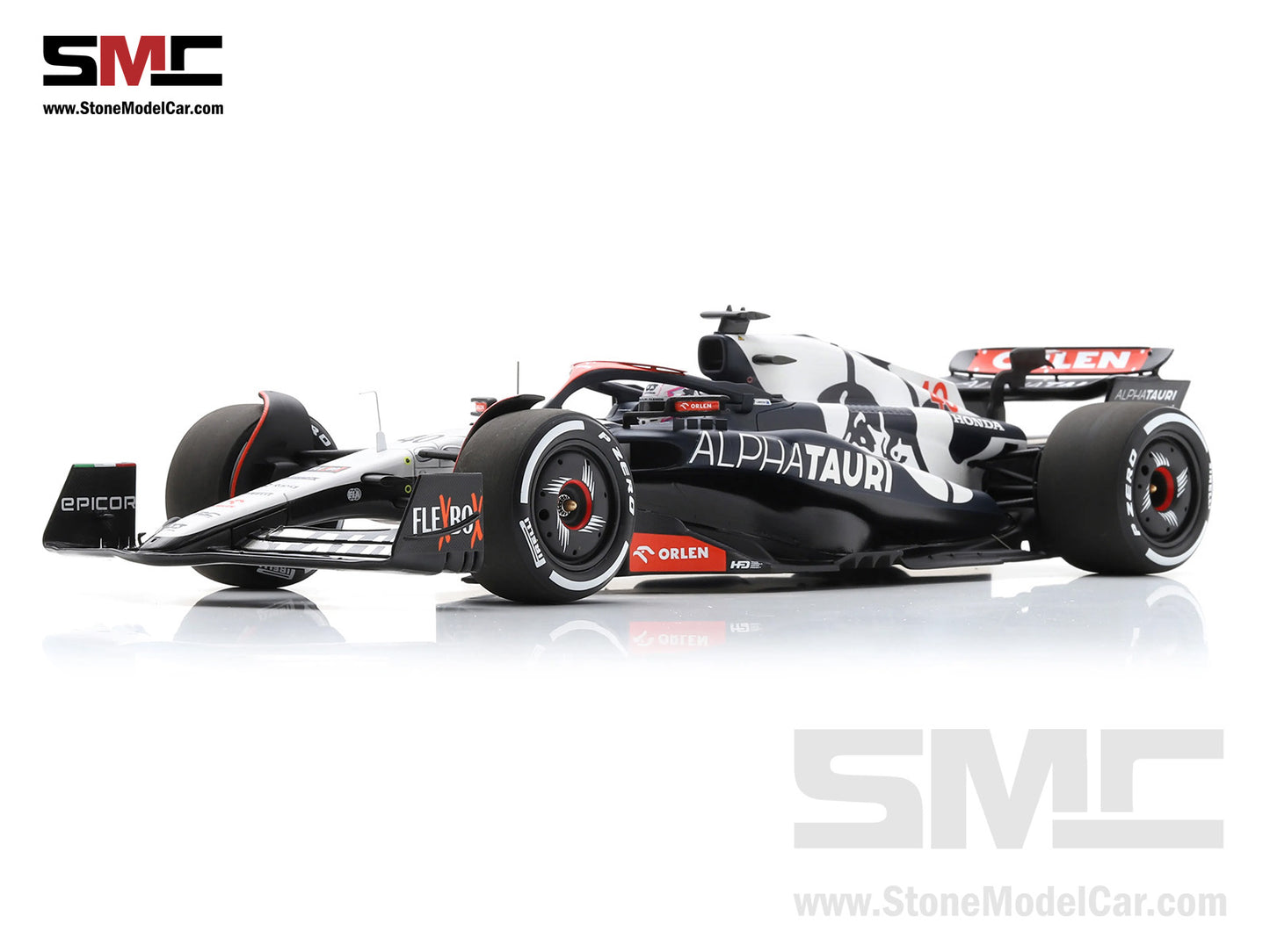 Alpha Tauri F1 AT04 #40 Liam Lawson 9th Singapore GP 2023 1st Career Point Spark 1:18 18S958