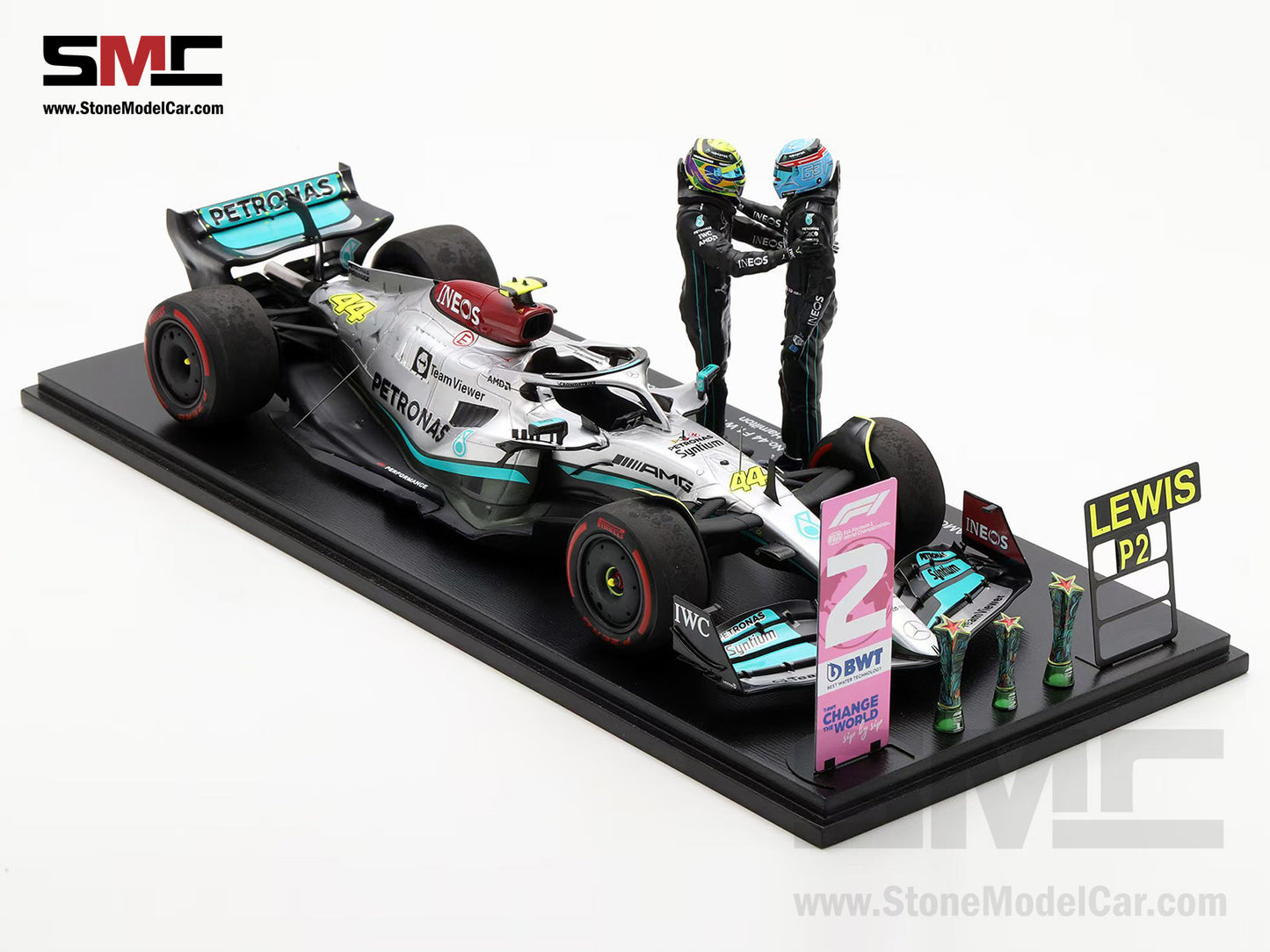 [Pre-Order] Mercedes F1 W13 #44 7x World Champion Lewis Hamilton Brazil GP 2022 Spark 1:18 Special Figure Edition