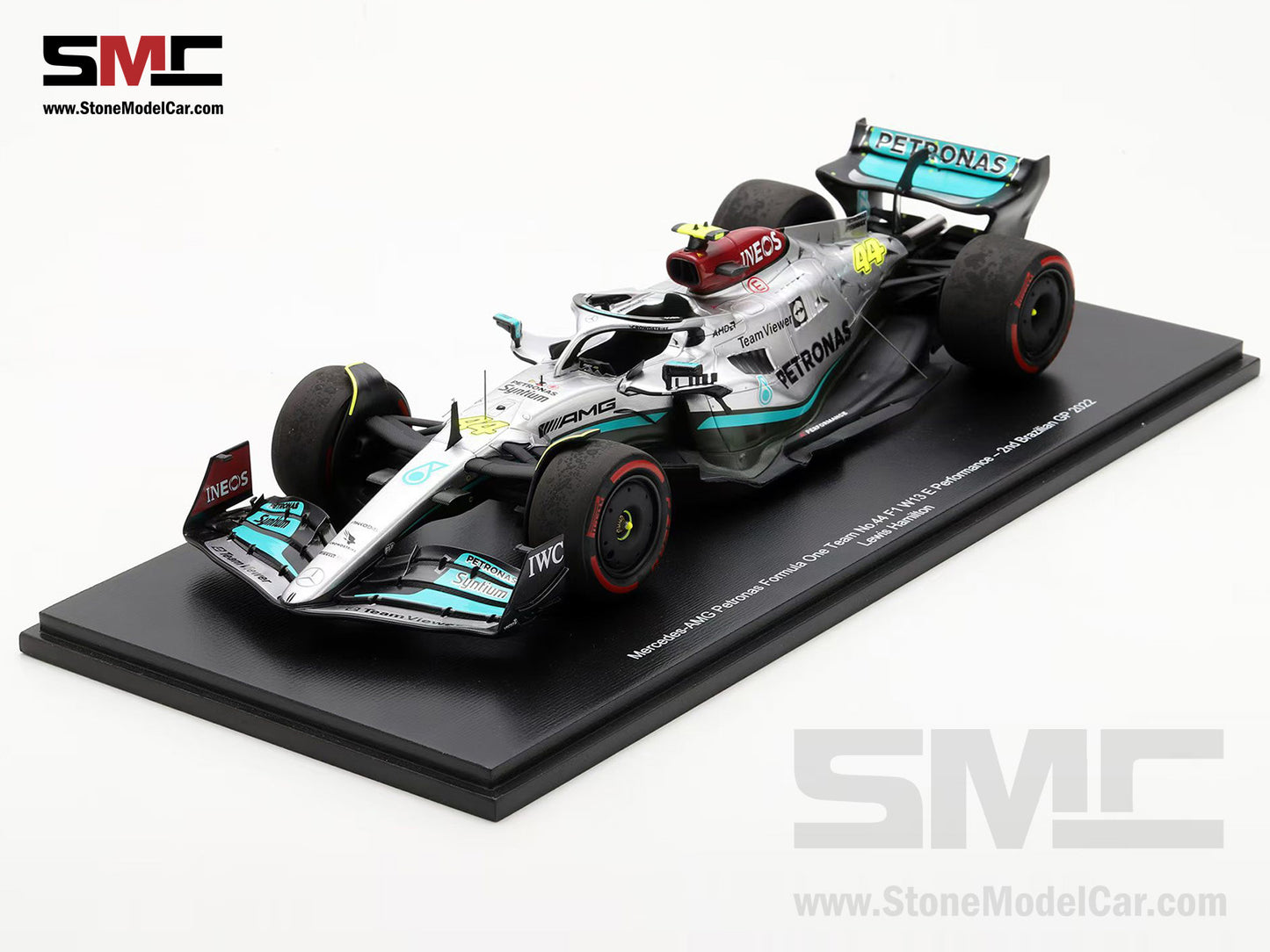 [Pre-Order] Mercedes F1 W13 #44 7x World Champion Lewis Hamilton Brazil GP 2022 Spark 1:18 Special Figure Edition