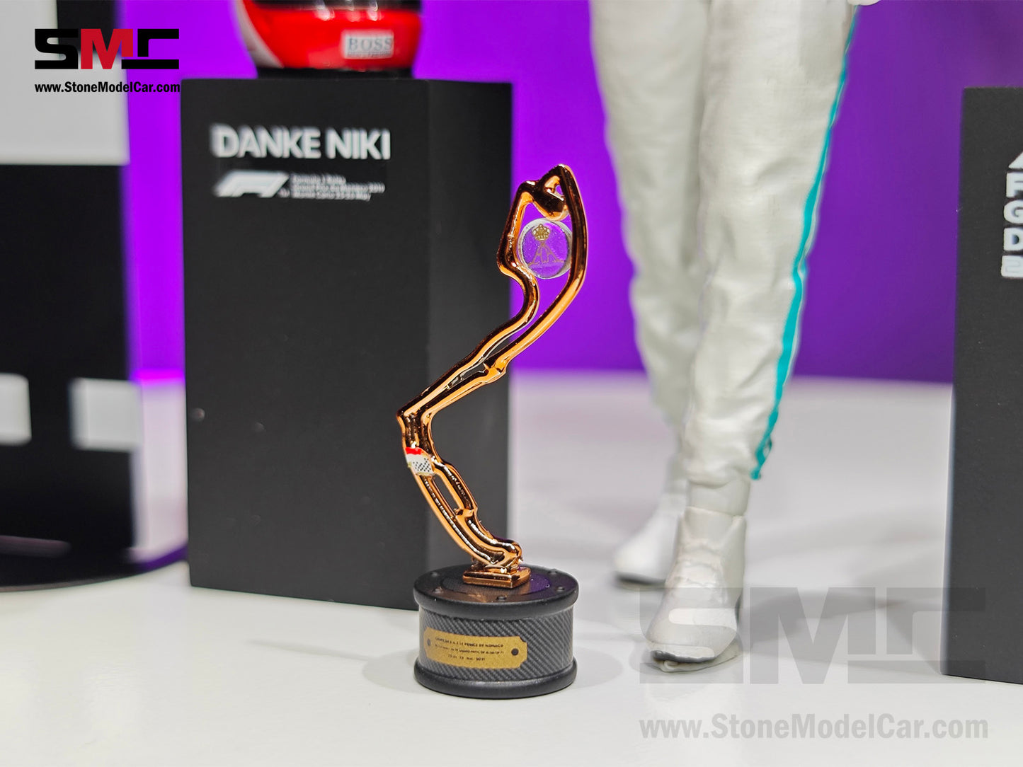 [Pre-Order] Mercedes AMG F1 W10 #44 Lewis Hamilton Monaco GP 2019 World Champion Spark 1:18 Figure Edition